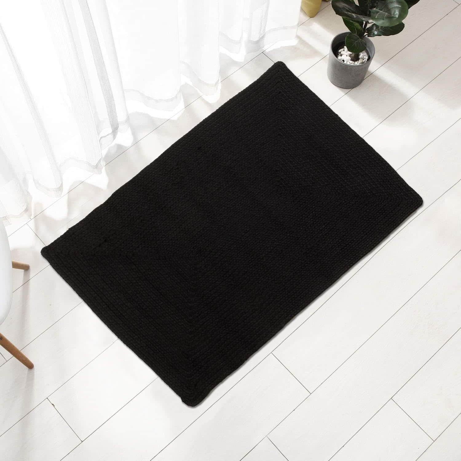 Black Reversible Indoor Outdoor Solid Braided Rug