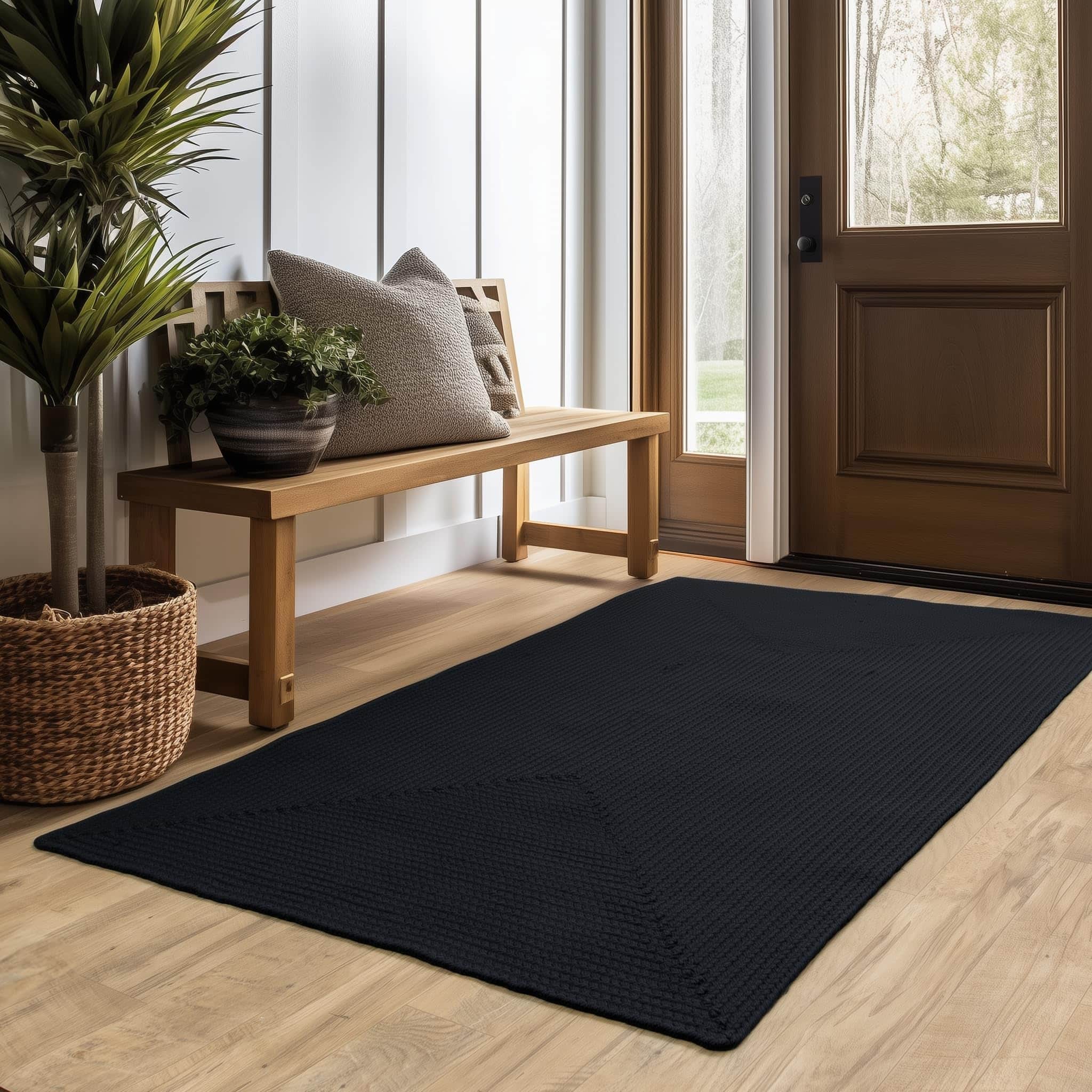 Black Reversible Indoor Outdoor Solid Braided Rug