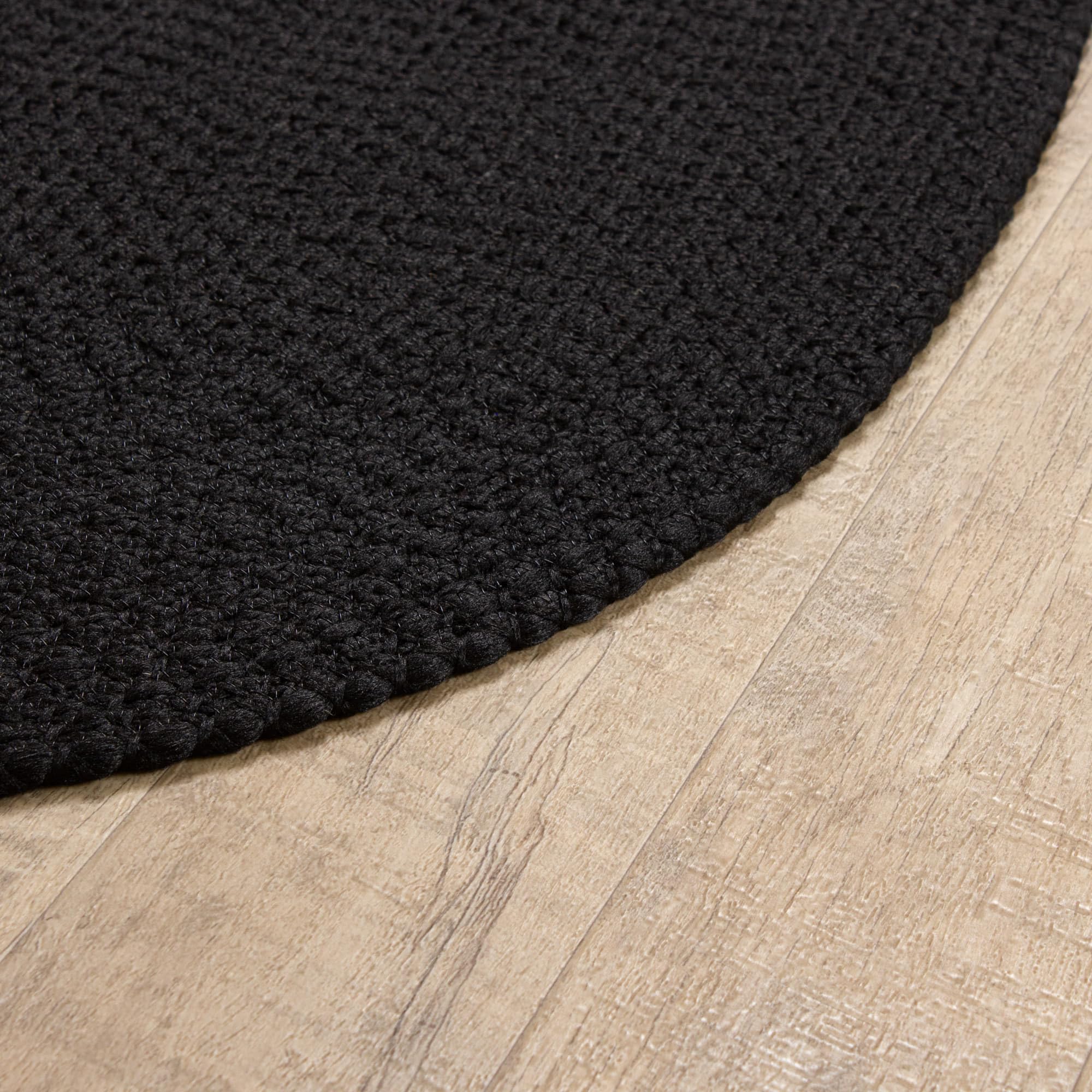Black Braided Rug - Reversible Solid Constrution - Indoor Outdoor