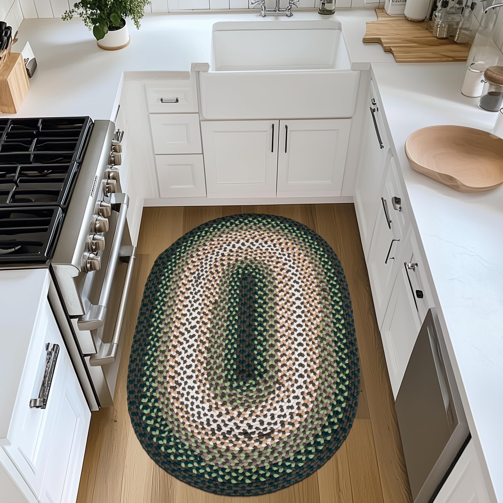 Green Charming Braided Rug for Farmhouse Living Rooms and Bedroom