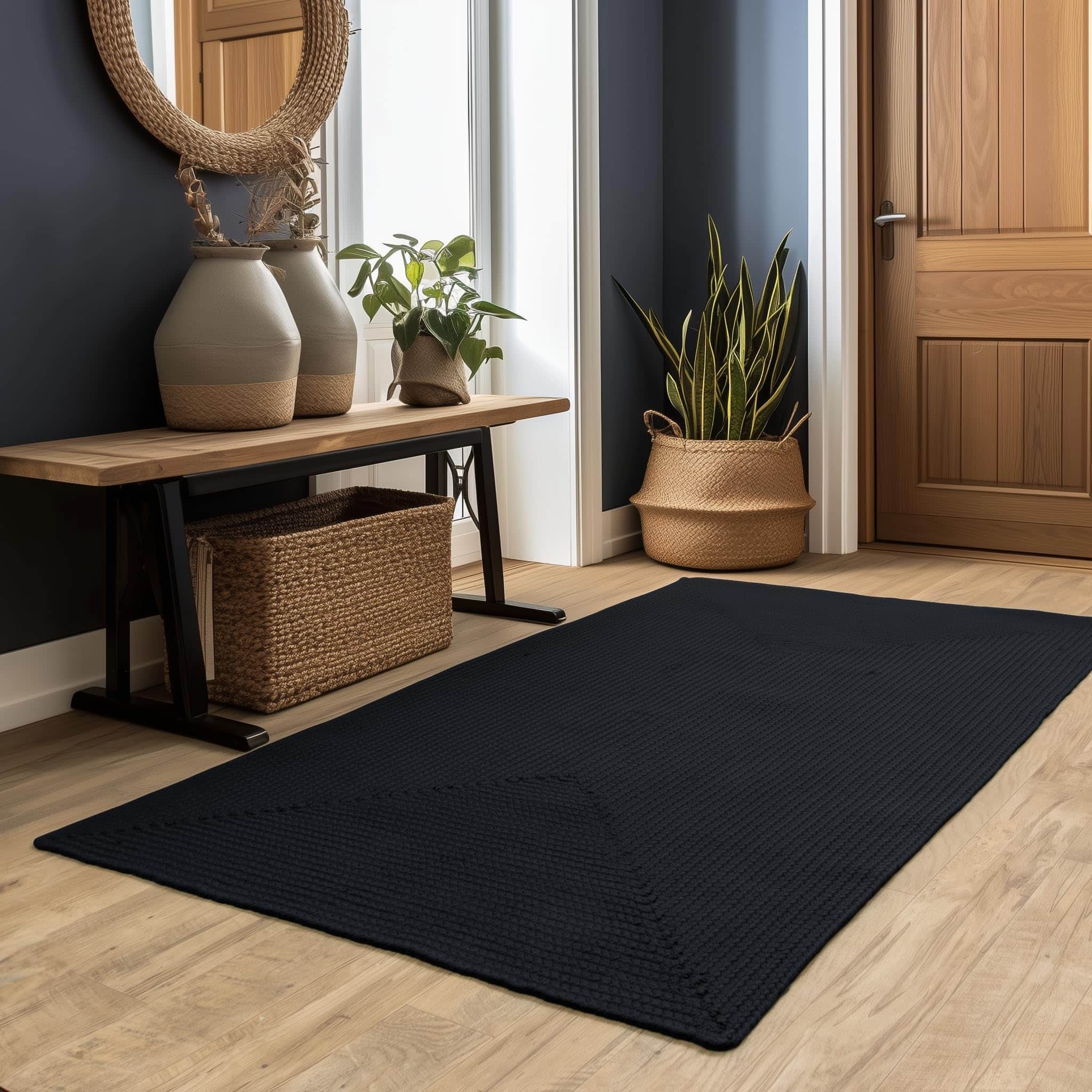 Black Reversible Indoor Outdoor Solid Braided Rug