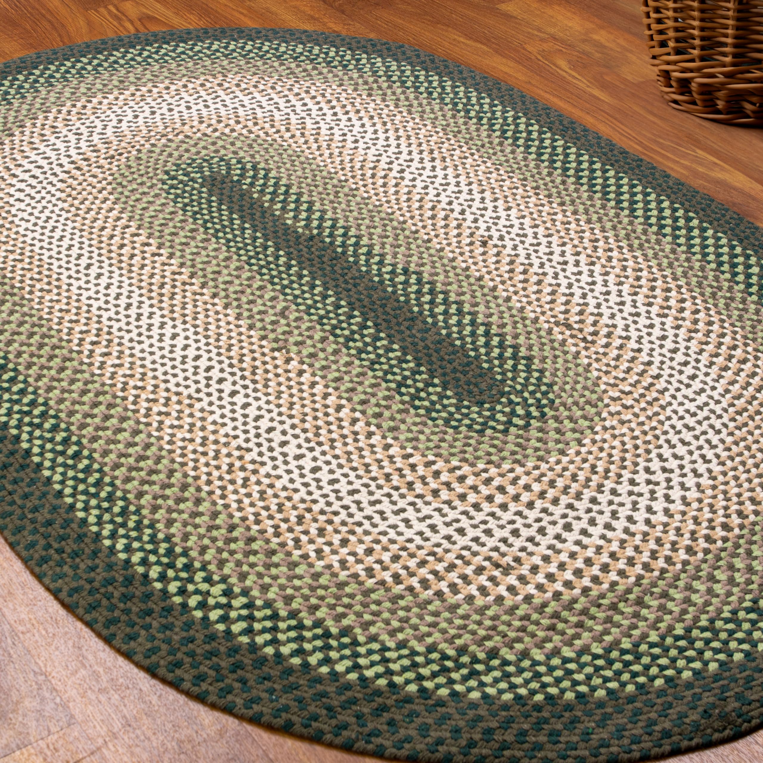 Green Charming Braided Rug for Farmhouse Living Rooms and Bedroom