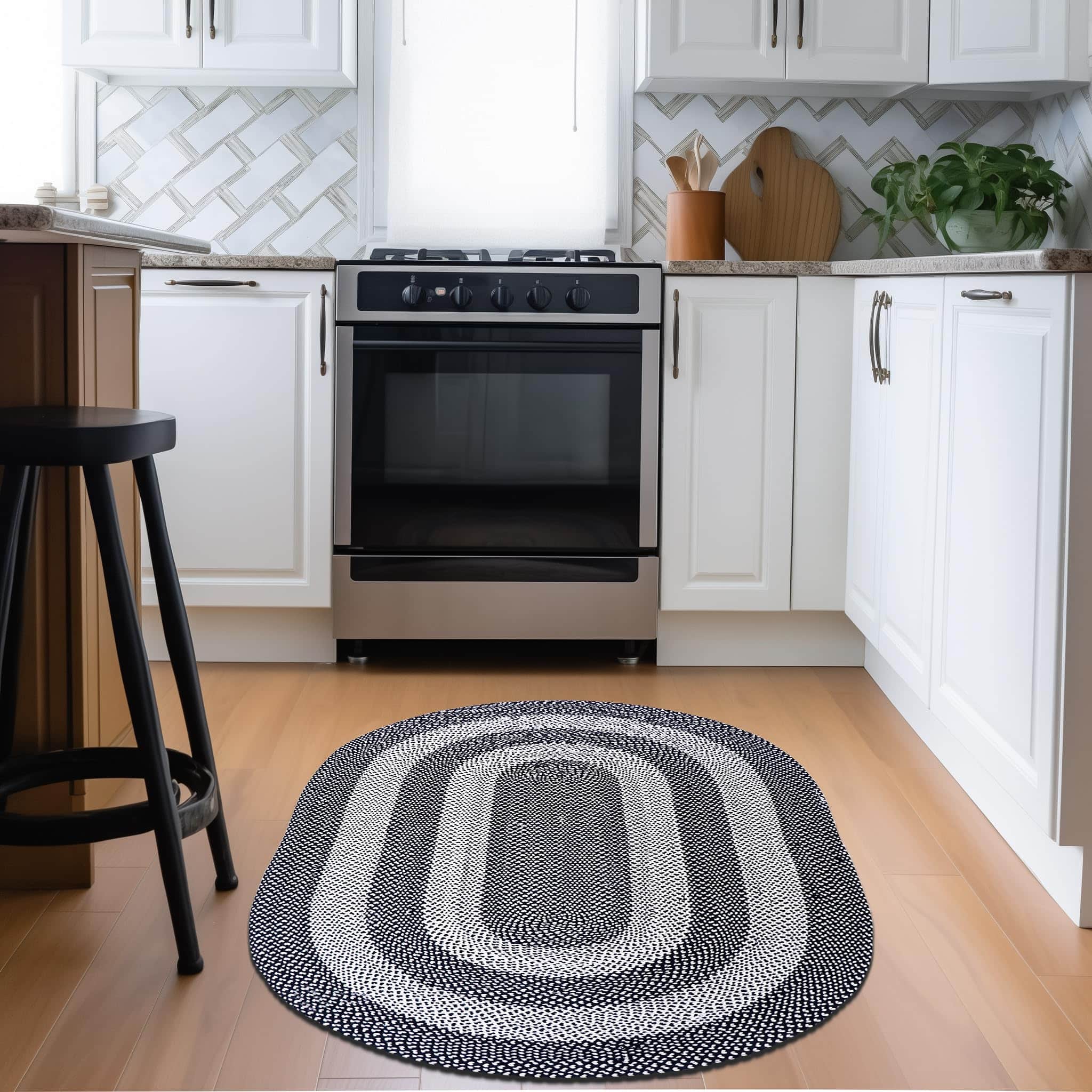 Black, White Indoor Outdoor Braided Rug for Patios, Porches and Kitchens - Bradford Collection
