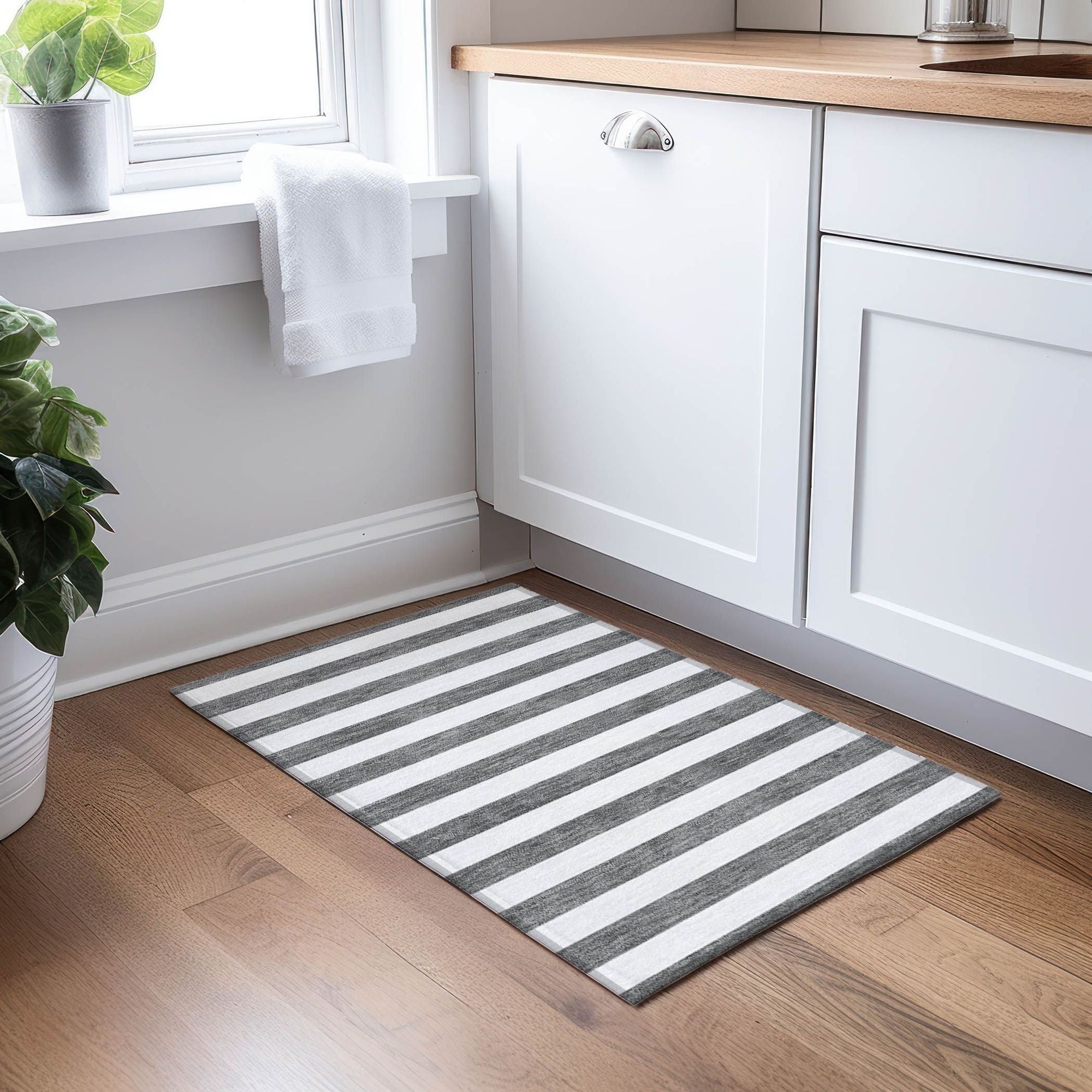 Machine Made ACN528 Charcoal Gray Rugs