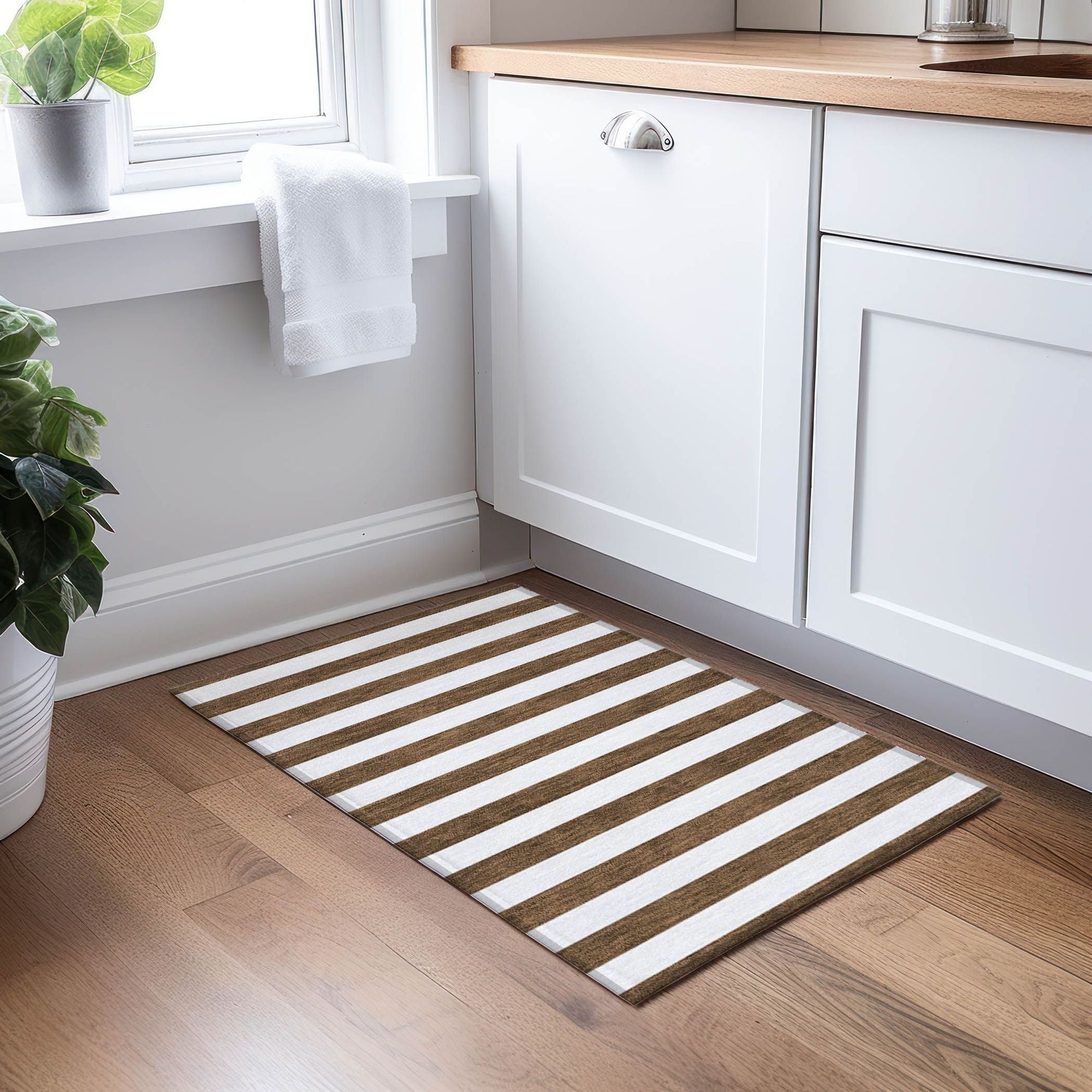Machine Made ACN528 Chocolate Brown Rugs