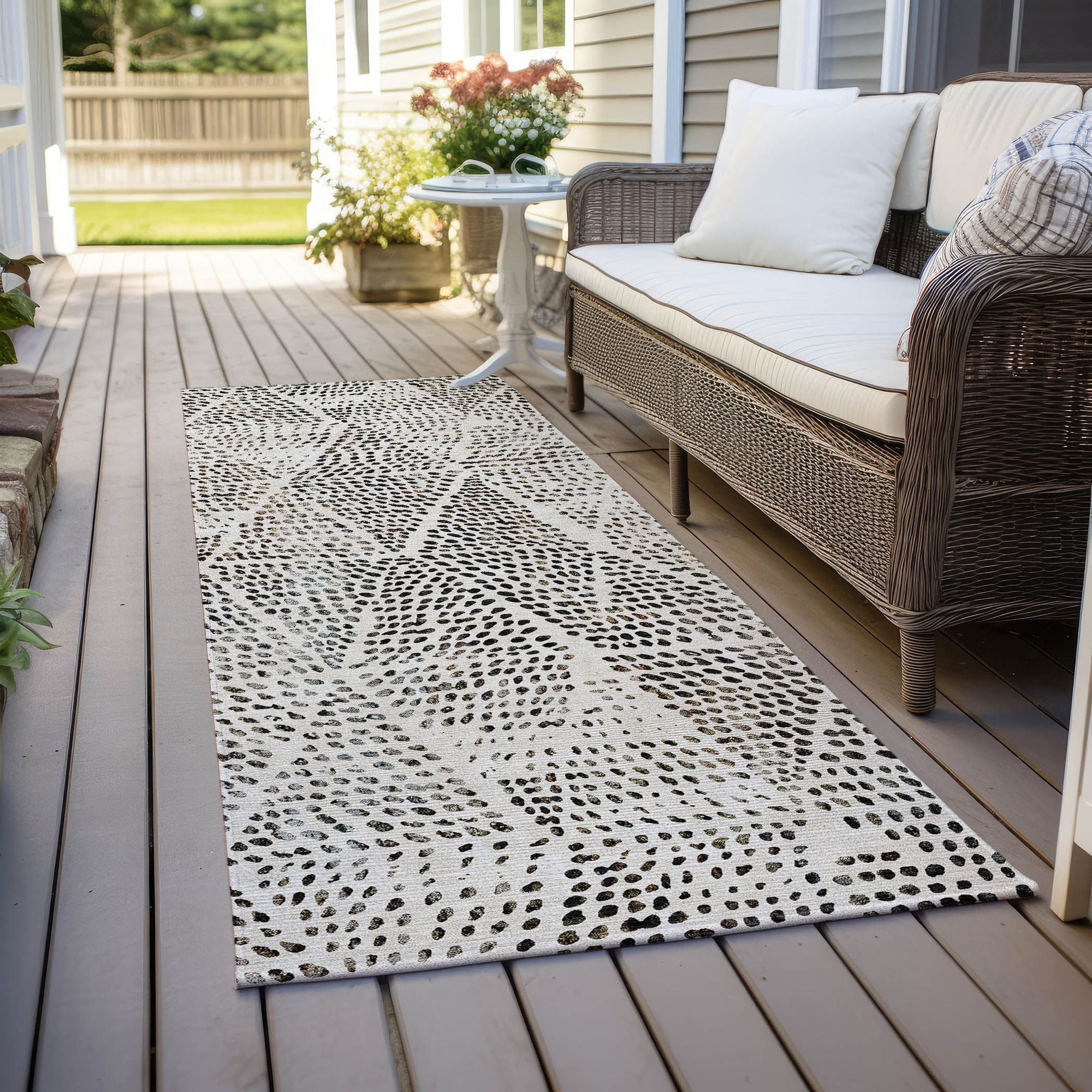 Machine Made ACN591 Ivory Rugs #color_ivory