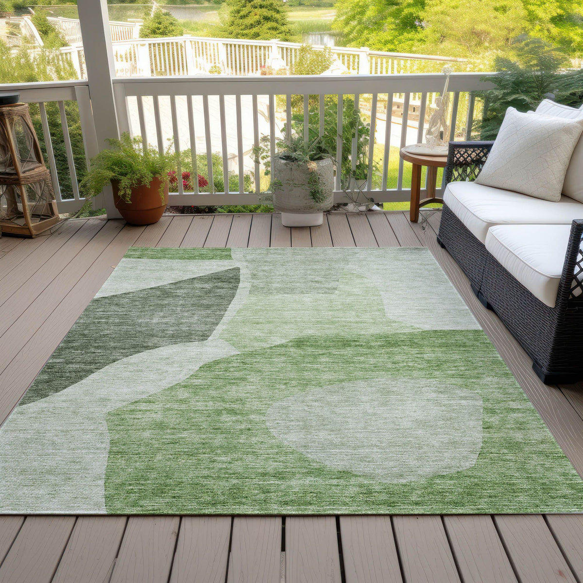 Eglantine Machine Washable Rug