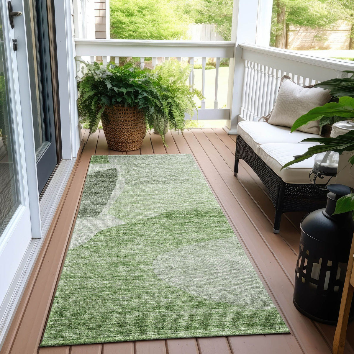 Eglantine Machine Washable Rug