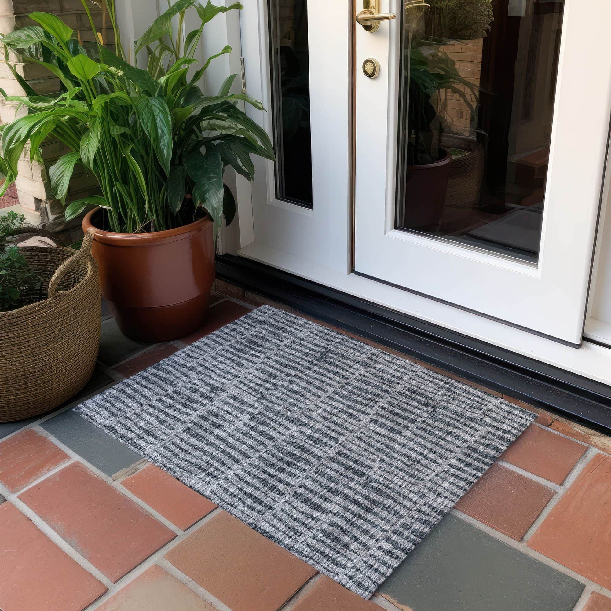 Machine Washable Charcoal Gray Rug - Indoor / Outdoor - Kids / Pet Friendly Striped Print Rug