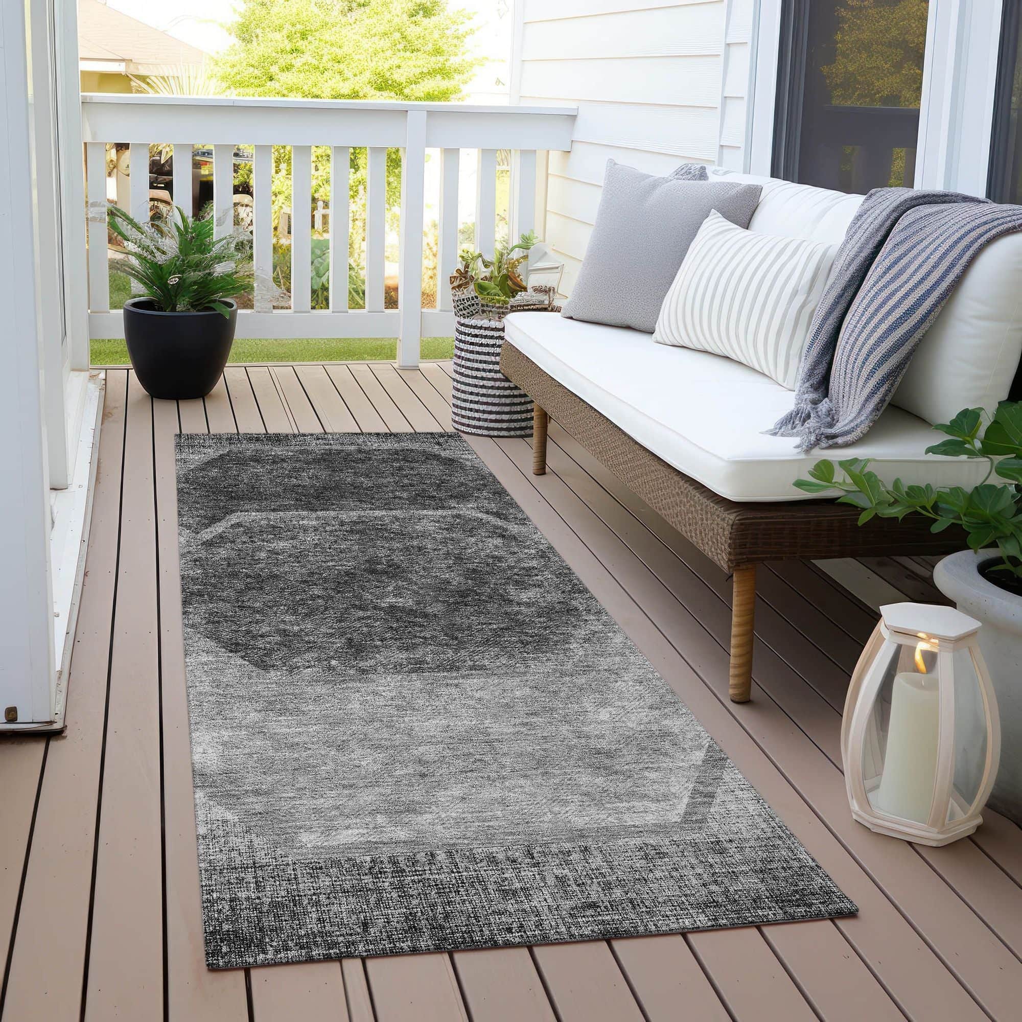 Machine Washable Gray Rug - Indoor / Outdoor - Kids / Pet Friendly Geometric Print Rug