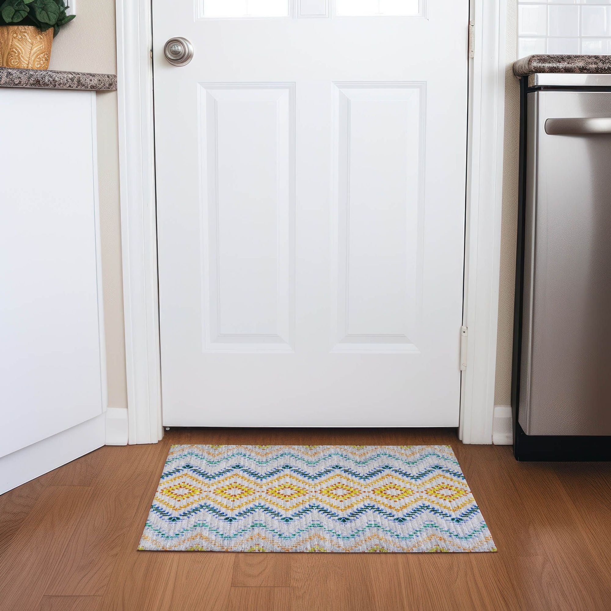 Machine Washable Ivory Rug - Indoor / Outdoor - Kids / Pet Friendly Geometric Print Rug