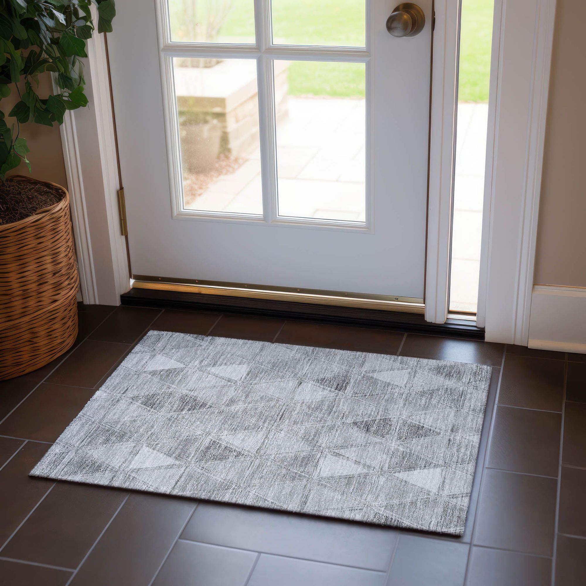 Machine Washable Gray Rug - Indoor / Outdoor - Kids / Pet Friendly Geometric Print Rug