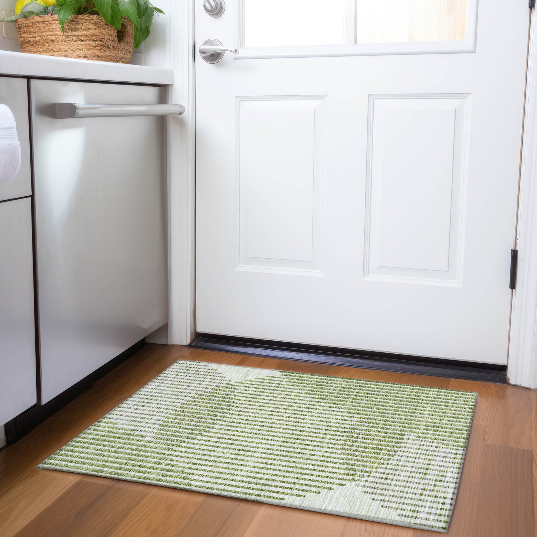Reykjavik Machine Washable Transitional Green Rug 1'8" x 2'6" #shape_Rectangle