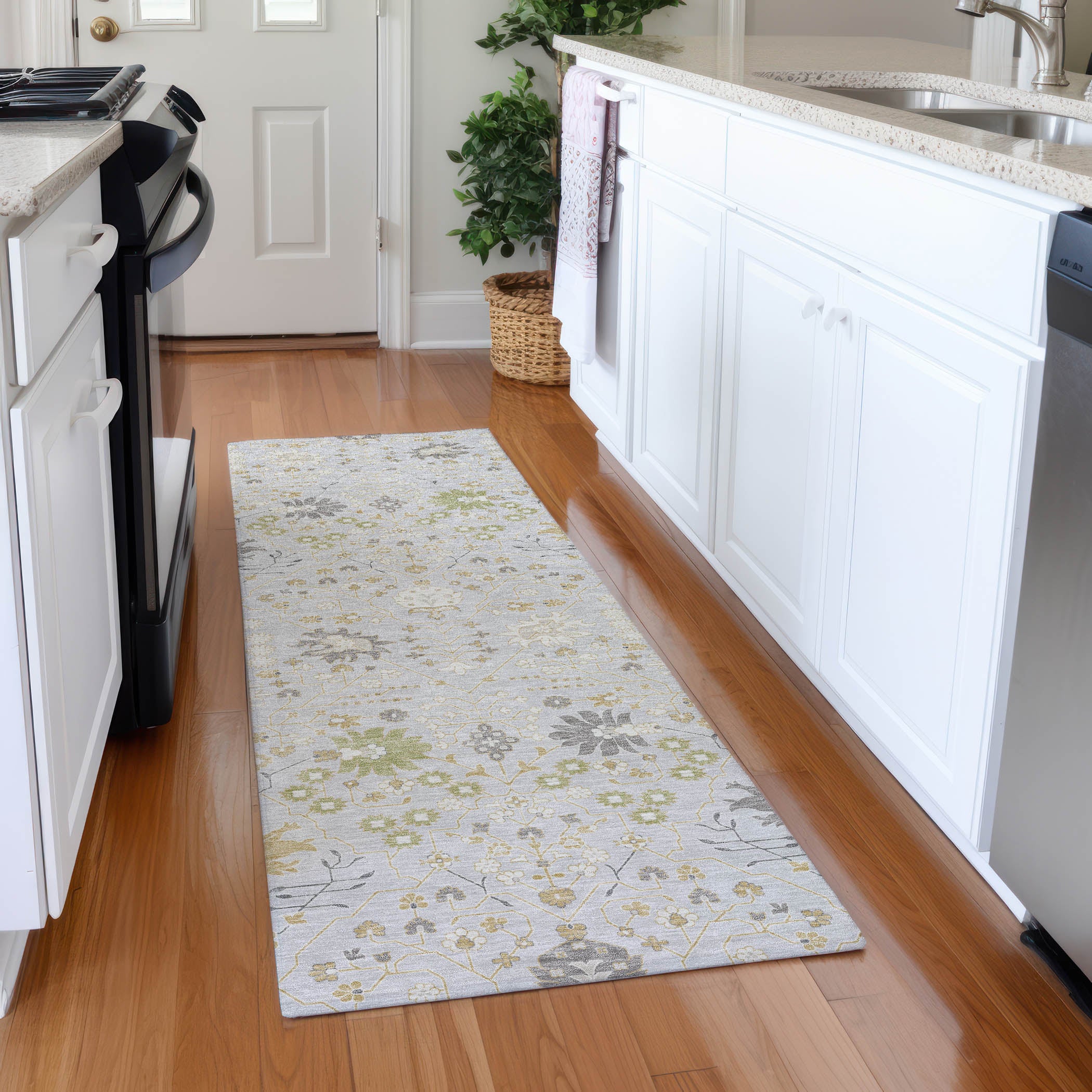Colombo Machine Washable Traditional Silver Gray Rug 2'3" x 7'6" #shape_Runner