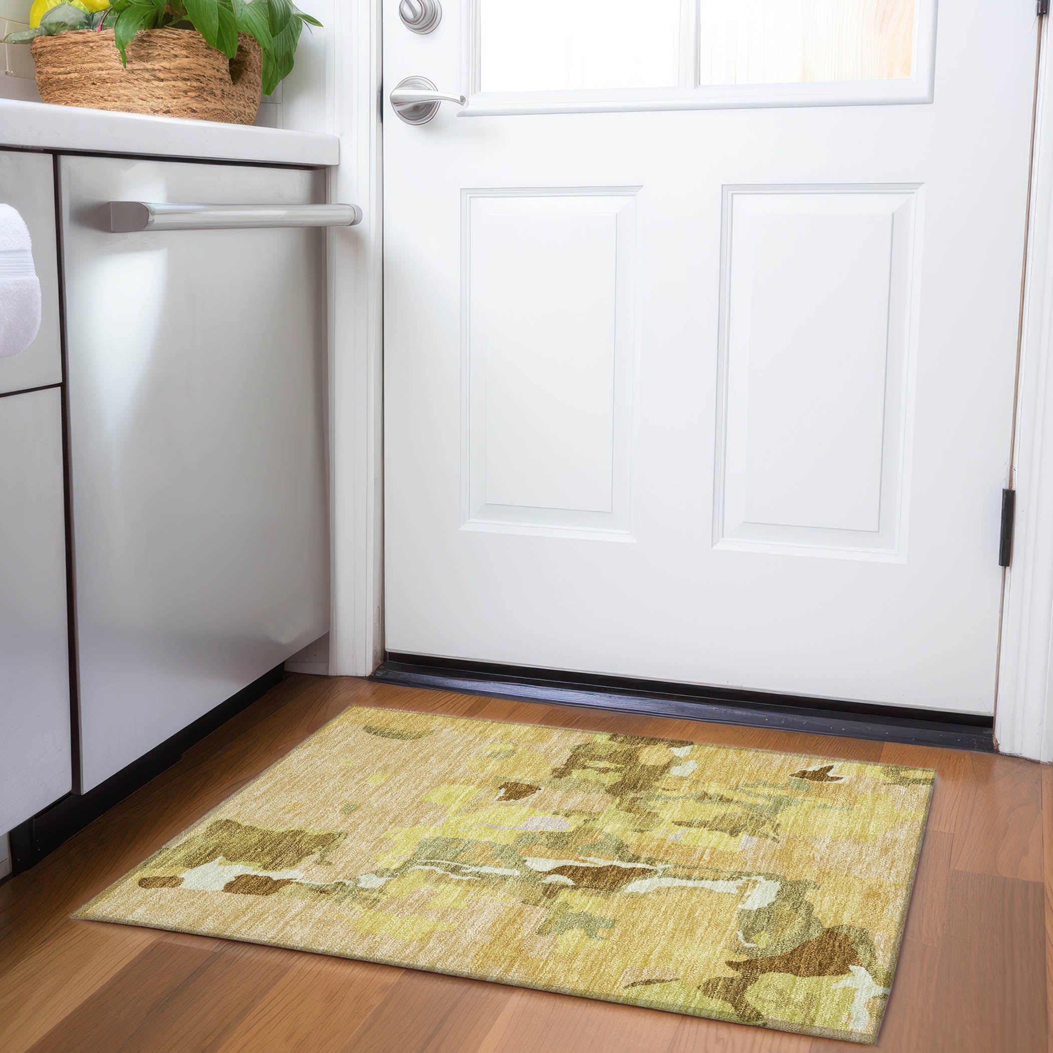 Lisbon Machine Washable Transitional Gold Rug 1'8" x 2'6" #shape_Rectangle