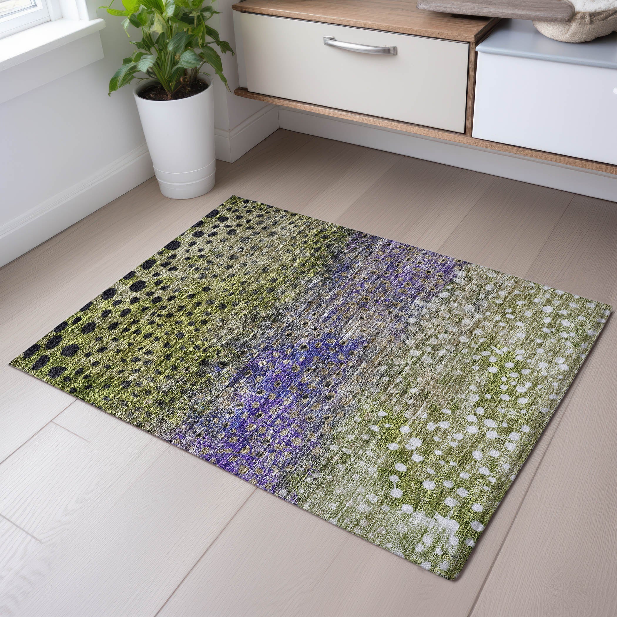 Bruges Machine Washable Transitional Green Rug 1'8" x 2'6" #shape_Rectangle