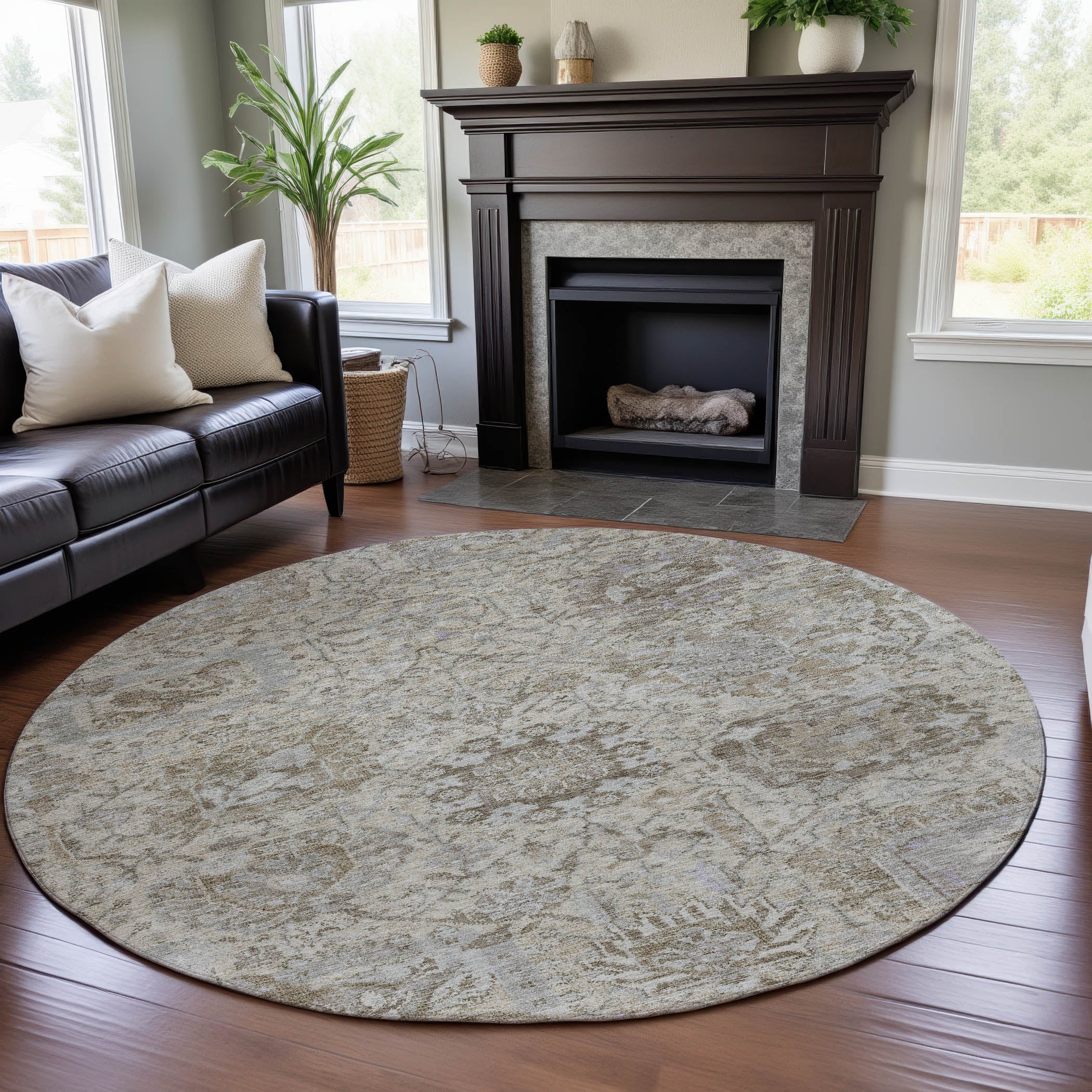 Colombo Machine Washable Traditional Ivory Rug 8' x 8' #shape_Round