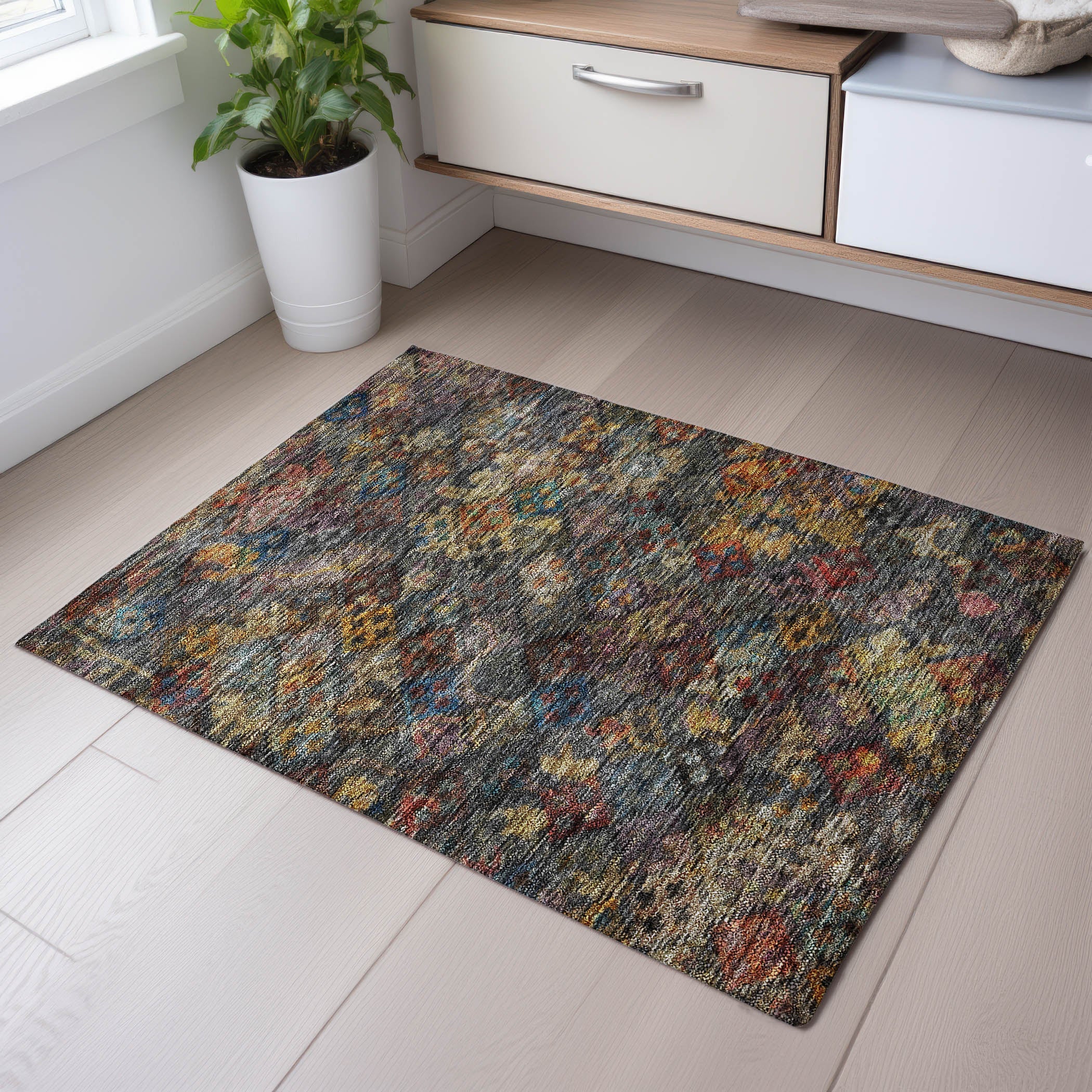 Mostar Machine Washable Traditional Gray Rug 1'8" x 2'6" #shape_Rectangle