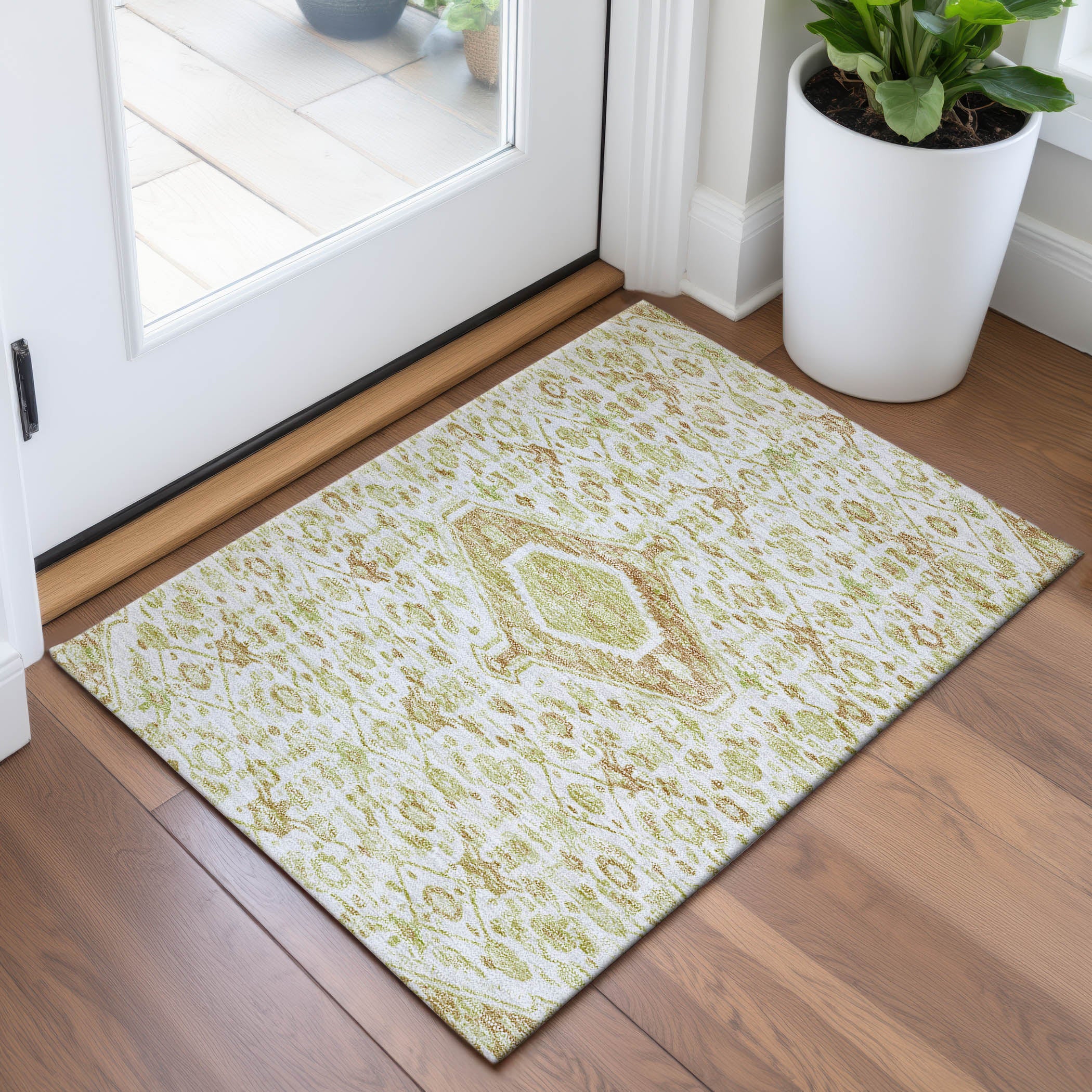 Oslo Machine Washable Traditional Ivory Rug 1'8" x 2'6" #shape_Rectangle