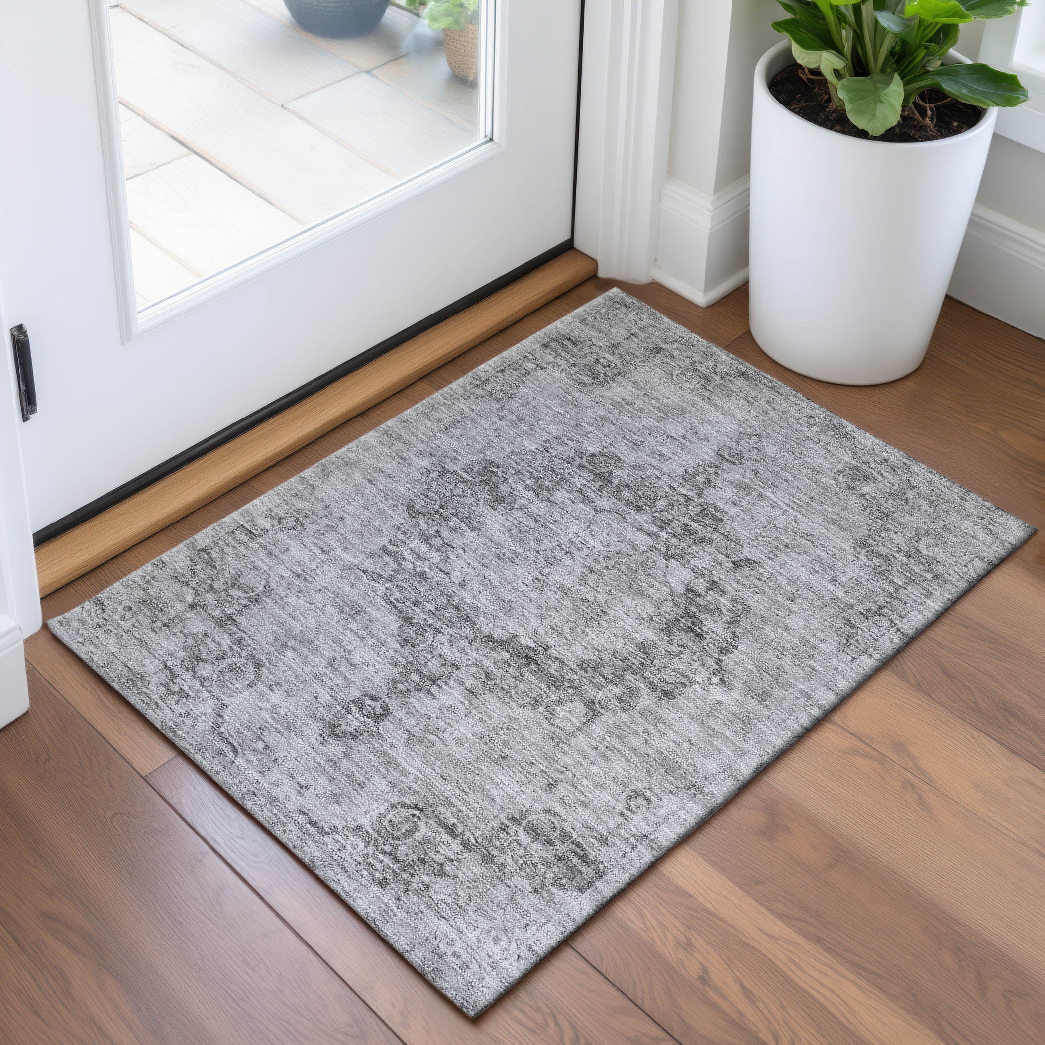 Baku Machine Washable Traditional Silver Gray Rug 1'8" x 2'6" #shape_Rectangle