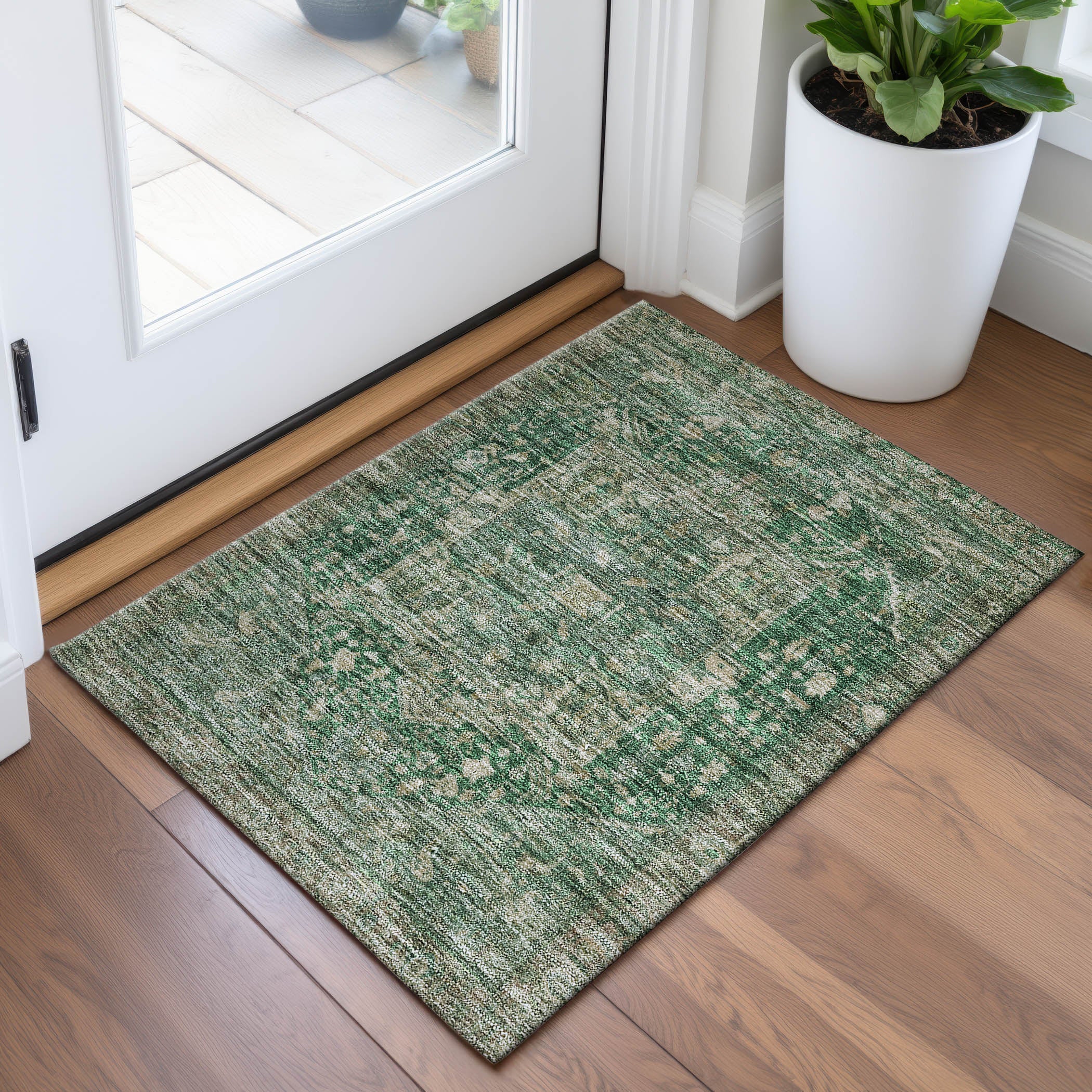 Reykjavik Machine Washable Traditional Emerald Green Rug 1'8" x 2'6" #shape_Rectangle