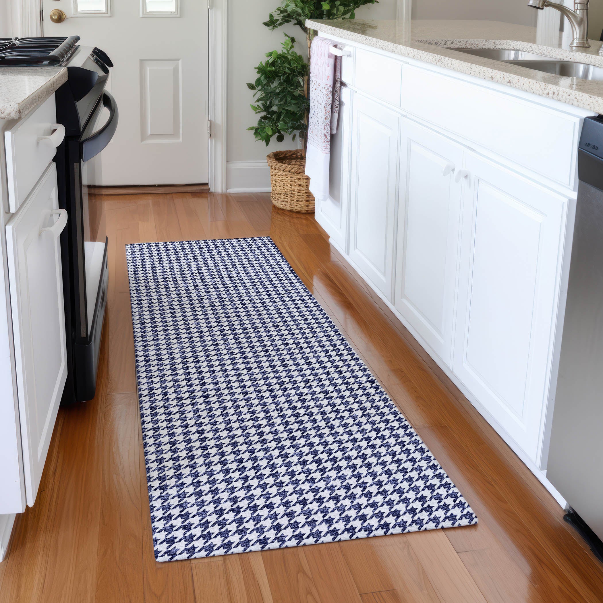 Mdina Machine Washable Transitional Navy Blue Rug 2'3" x 7'6" #shape_Runner