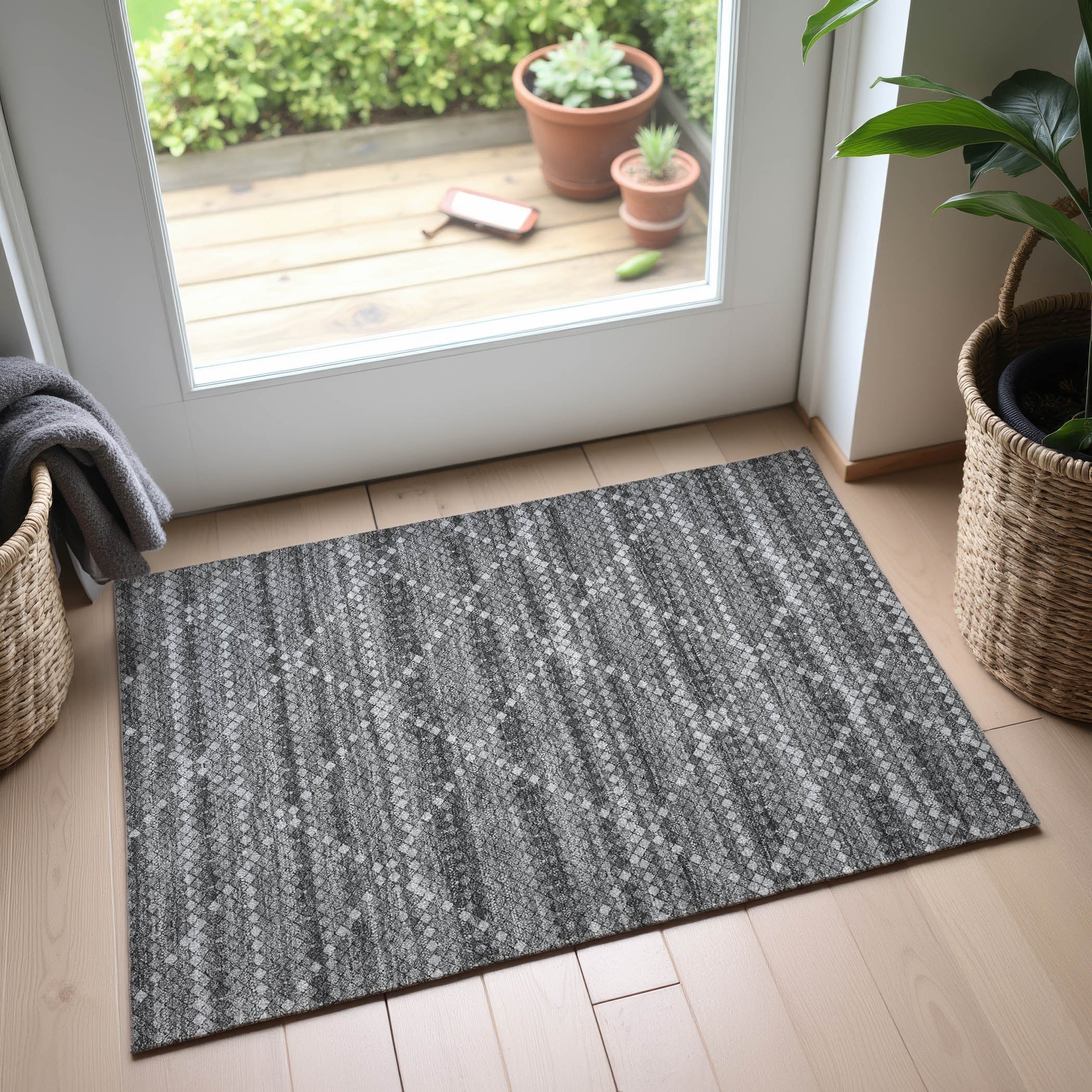 Bangkok Machine Washable Transitional Gray Rug 1'8" x 2'6" #shape_Rectangle