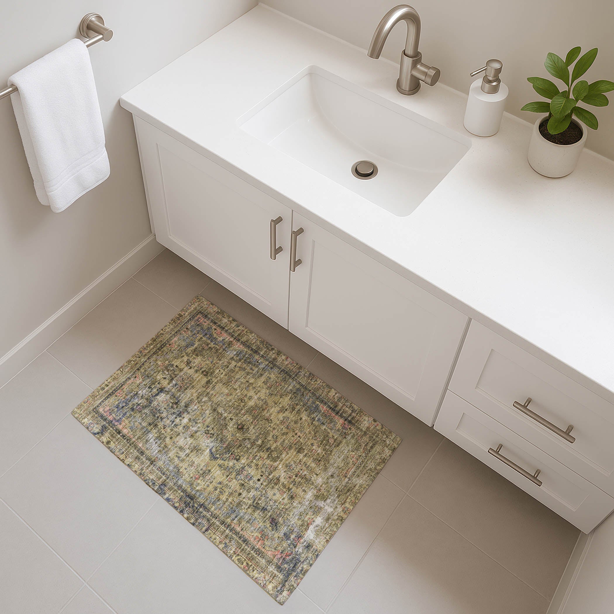 Istanbul Machine Washable Traditional Aloe Green Rug 1'8" x 2'6" #shape_Rectangle