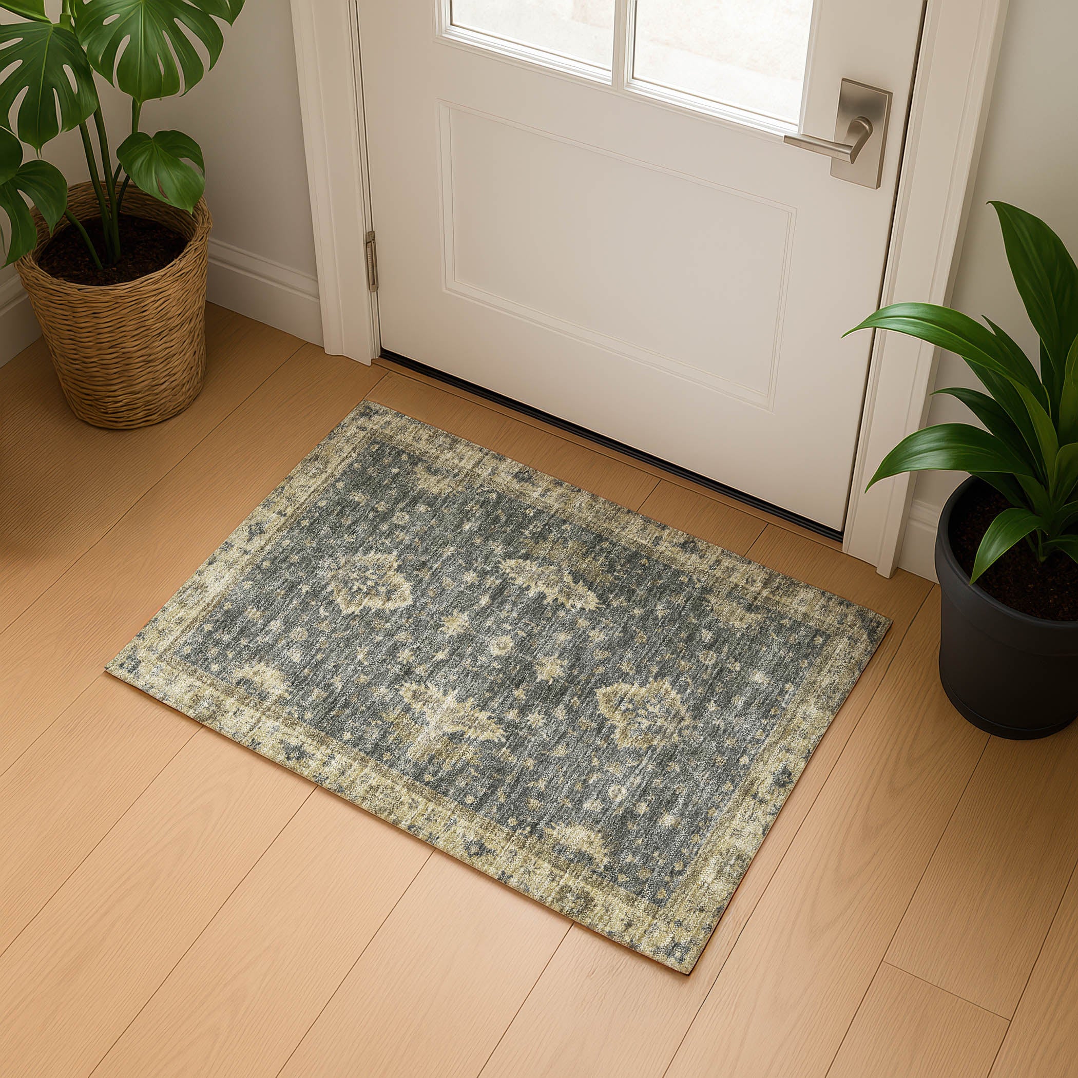Siena Machine Washable Traditional Gray Rug 1'8" x 2'6" #shape_Rectangle