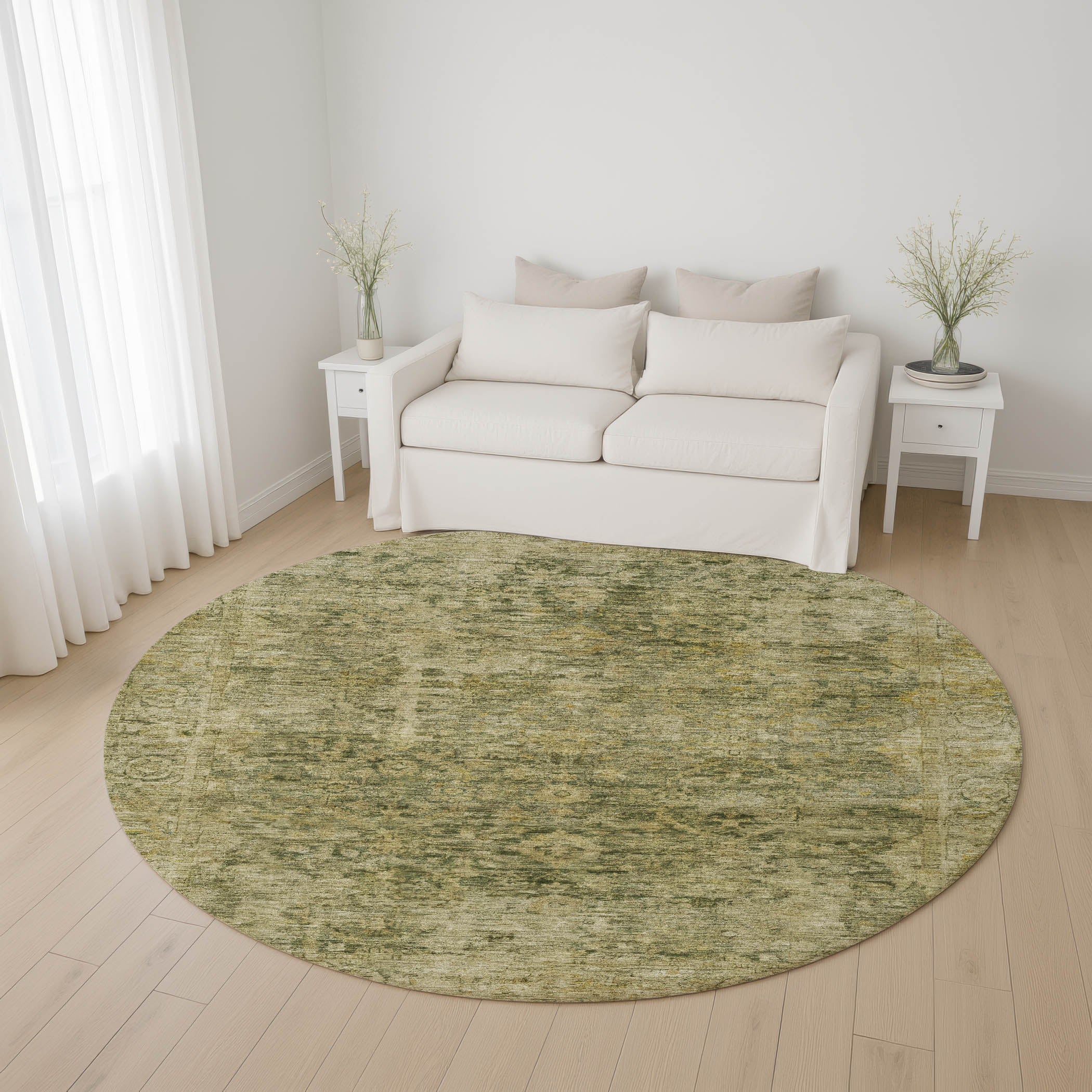 Bern Machine Washable Traditional Green Rug 8' x 8' #shape_Round