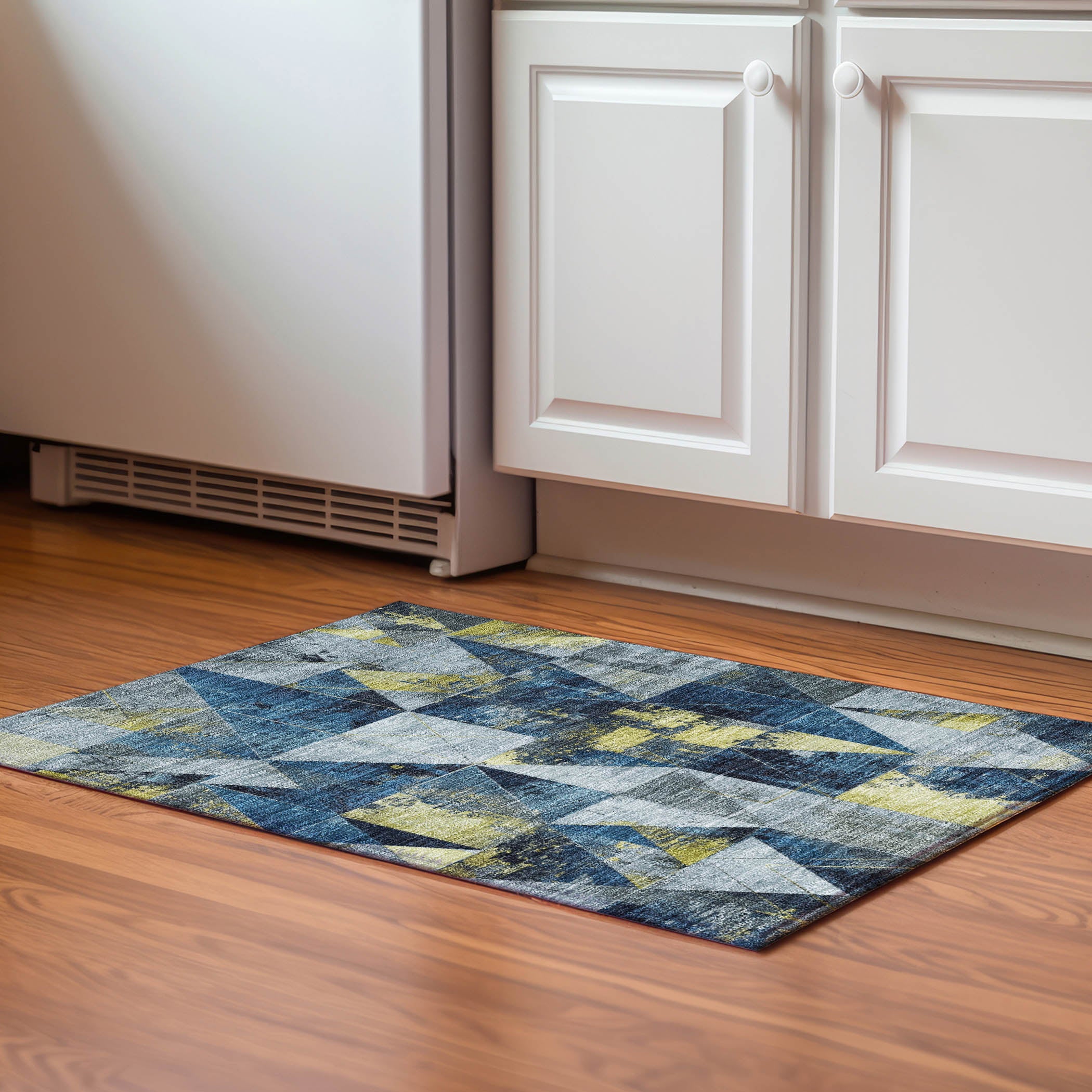 Lucerne Machine Washable Transitional Navy Blue Rug 1'8" x 2'6" #shape_Rectangle