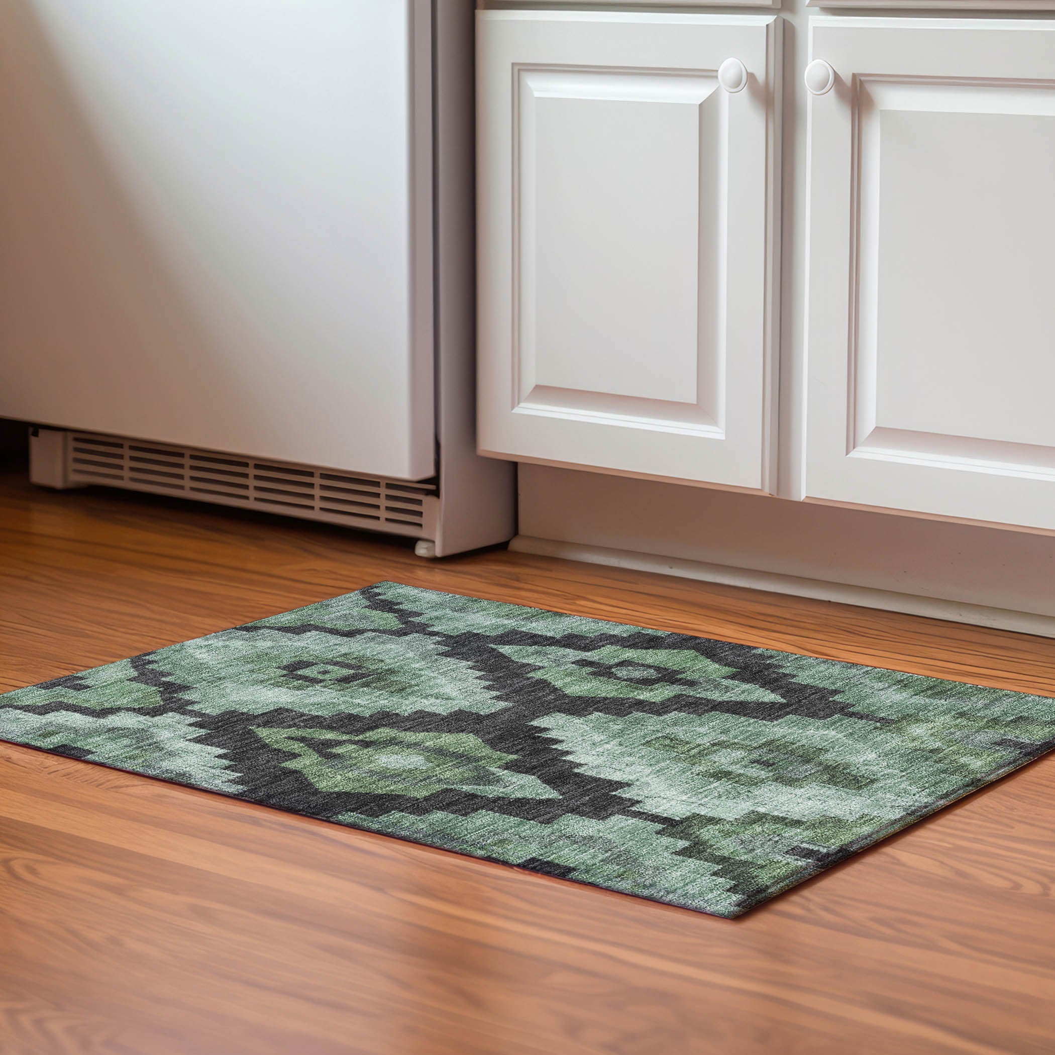 Cusco Machine Washable Transitional Green Rug 1'8" x 2'6" #shape_Rectangle