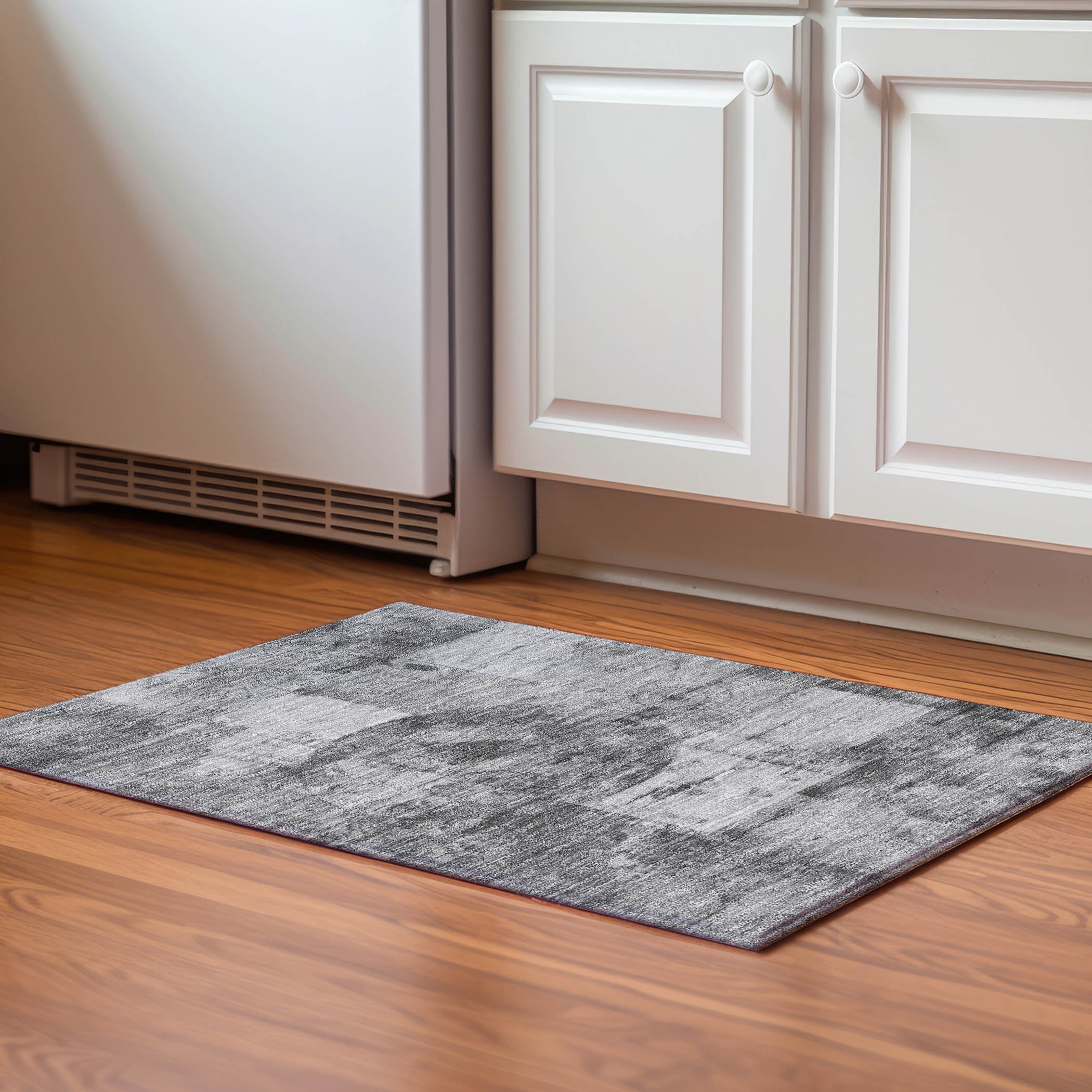 Vienna Machine Washable Transitional Gray Rug 1'8" x 2'6" #shape_Rectangle