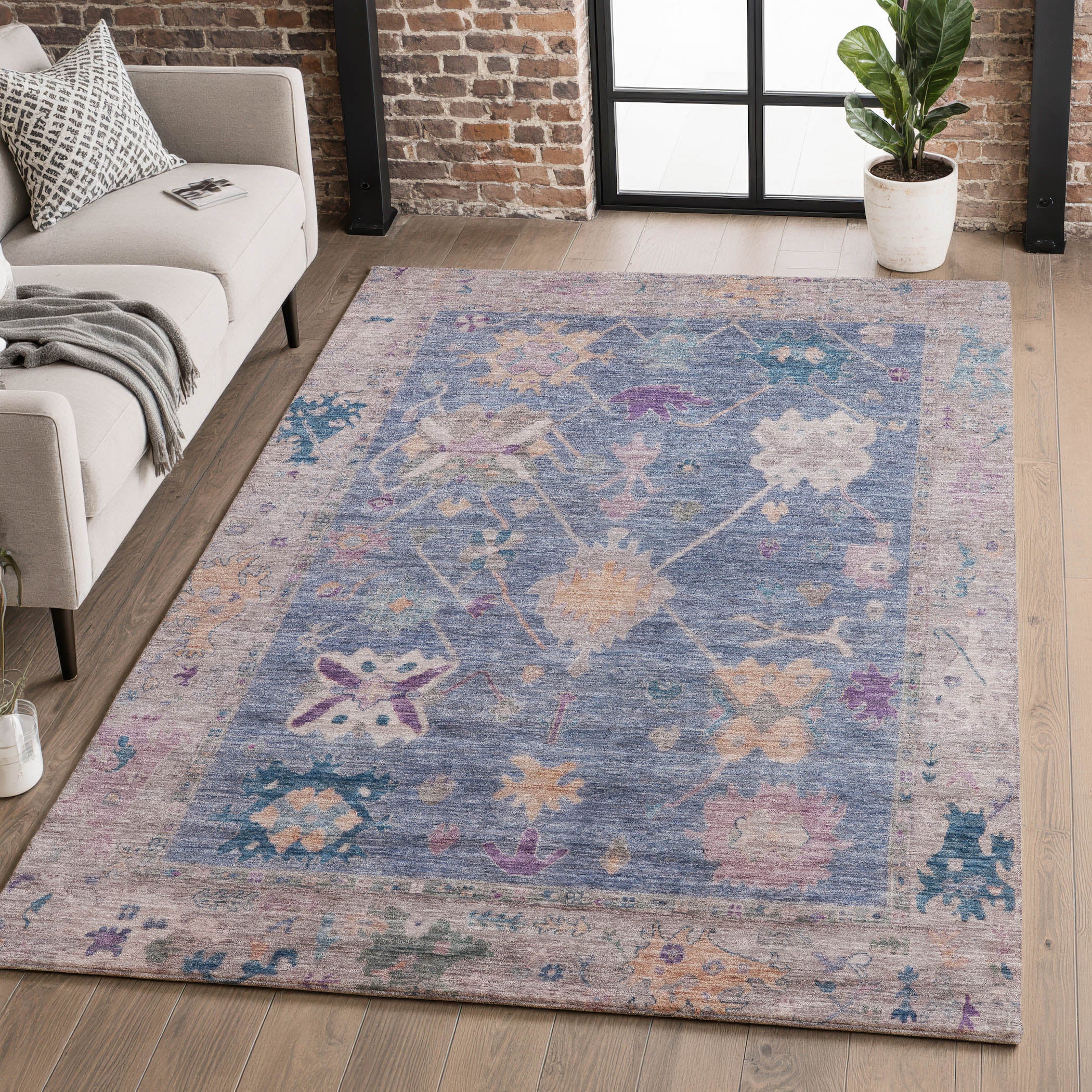 Colombo Machine Washable Traditional Blue Rug 2'6" x 3'10" #shape_Rectangle