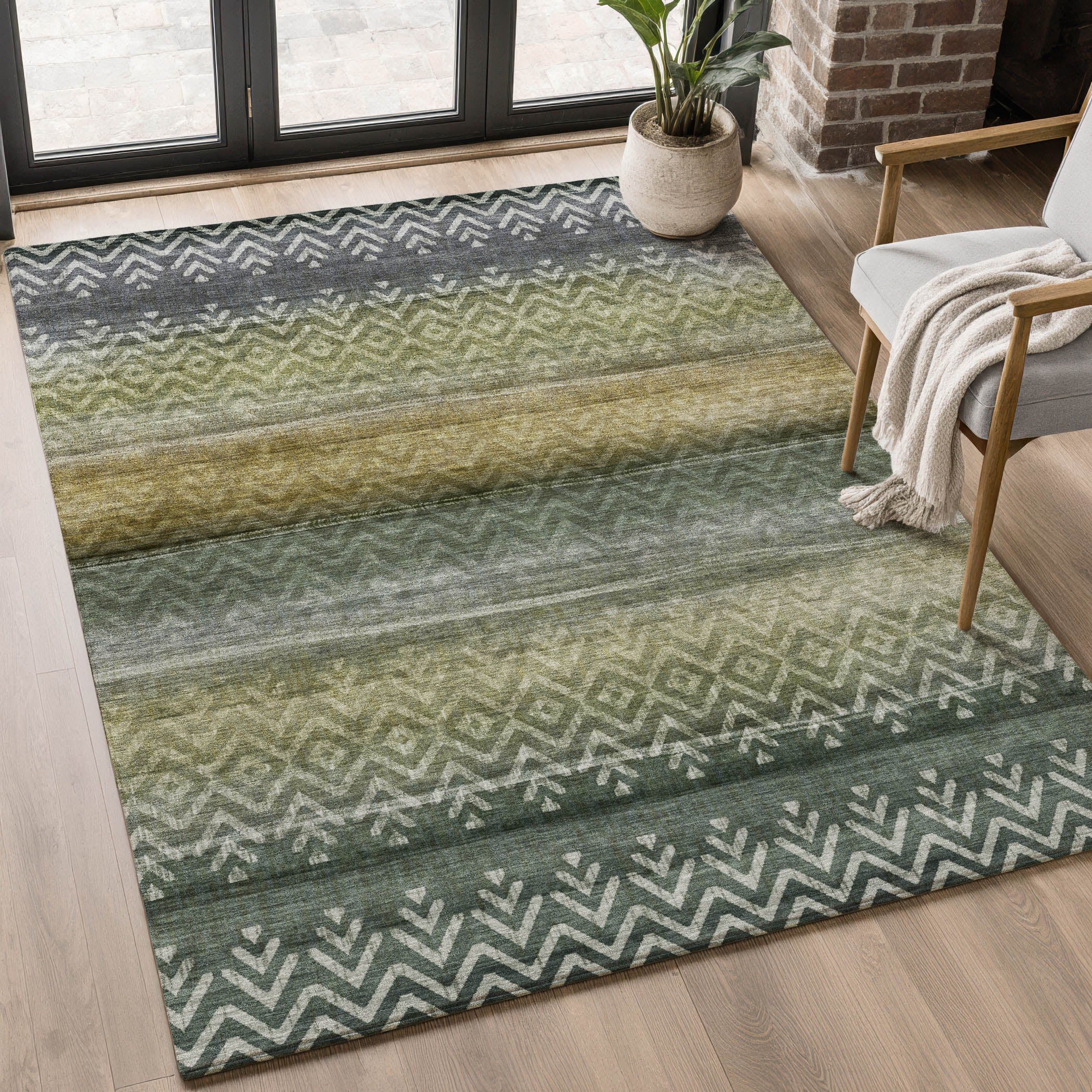 Queenstown Machine Washable Transitional Green Rug 2'6" x 3'10" #shape_Rectangle
