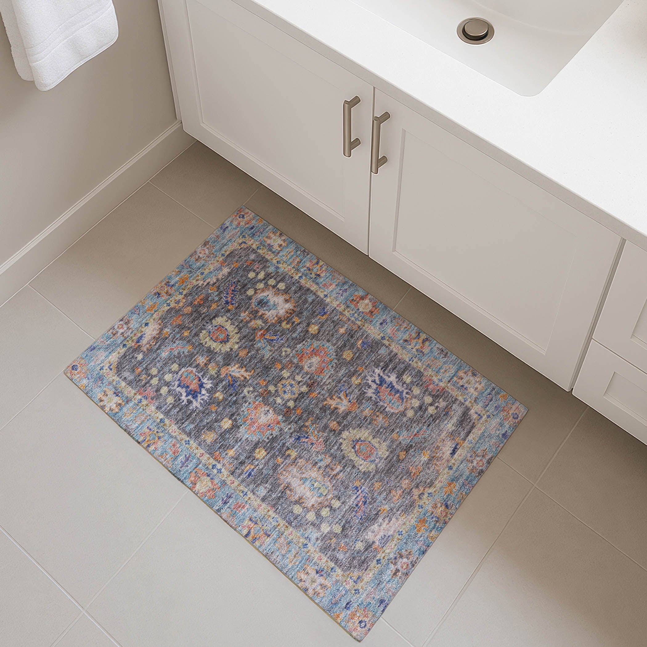 Havana Machine Washable Traditional Gray Rug 1'8" x 2'6" #shape_Rectangle