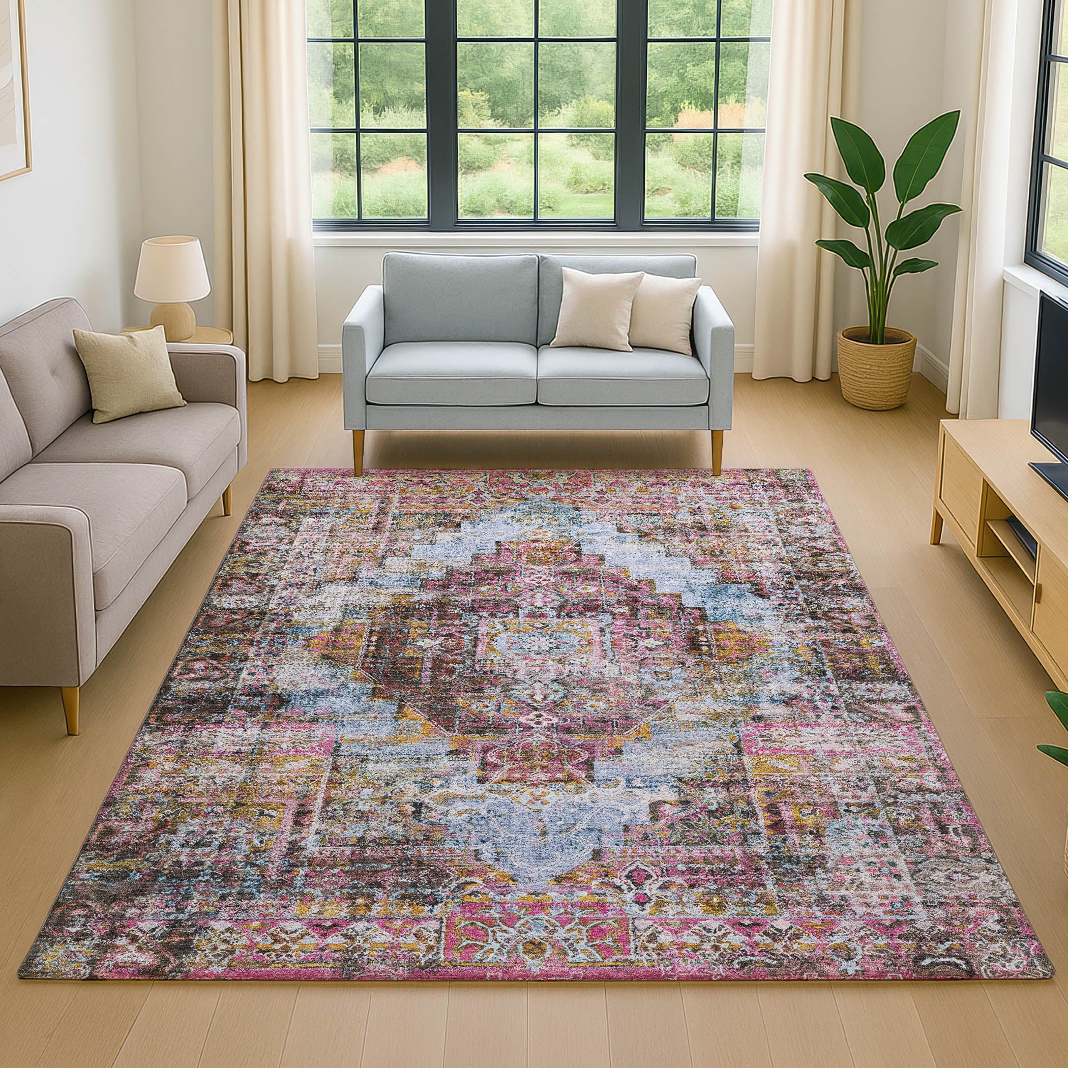 Hoi An Machine Washable Traditional Pink Rug 2'6" x 3'10" #shape_Rectangle