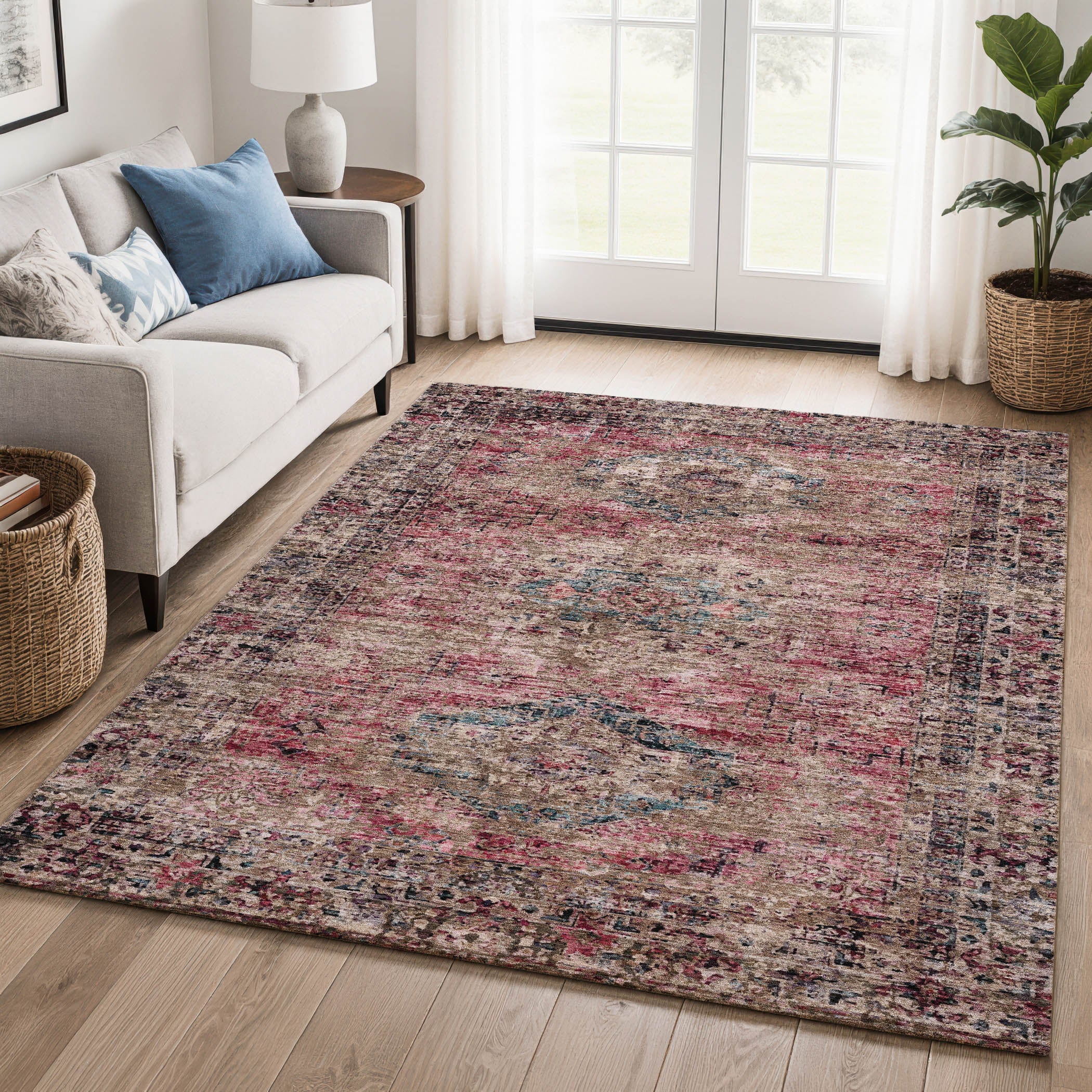 Bangkok Machine Washable Traditional Pink Rug 2'6" x 3'10" #shape_Rectangle