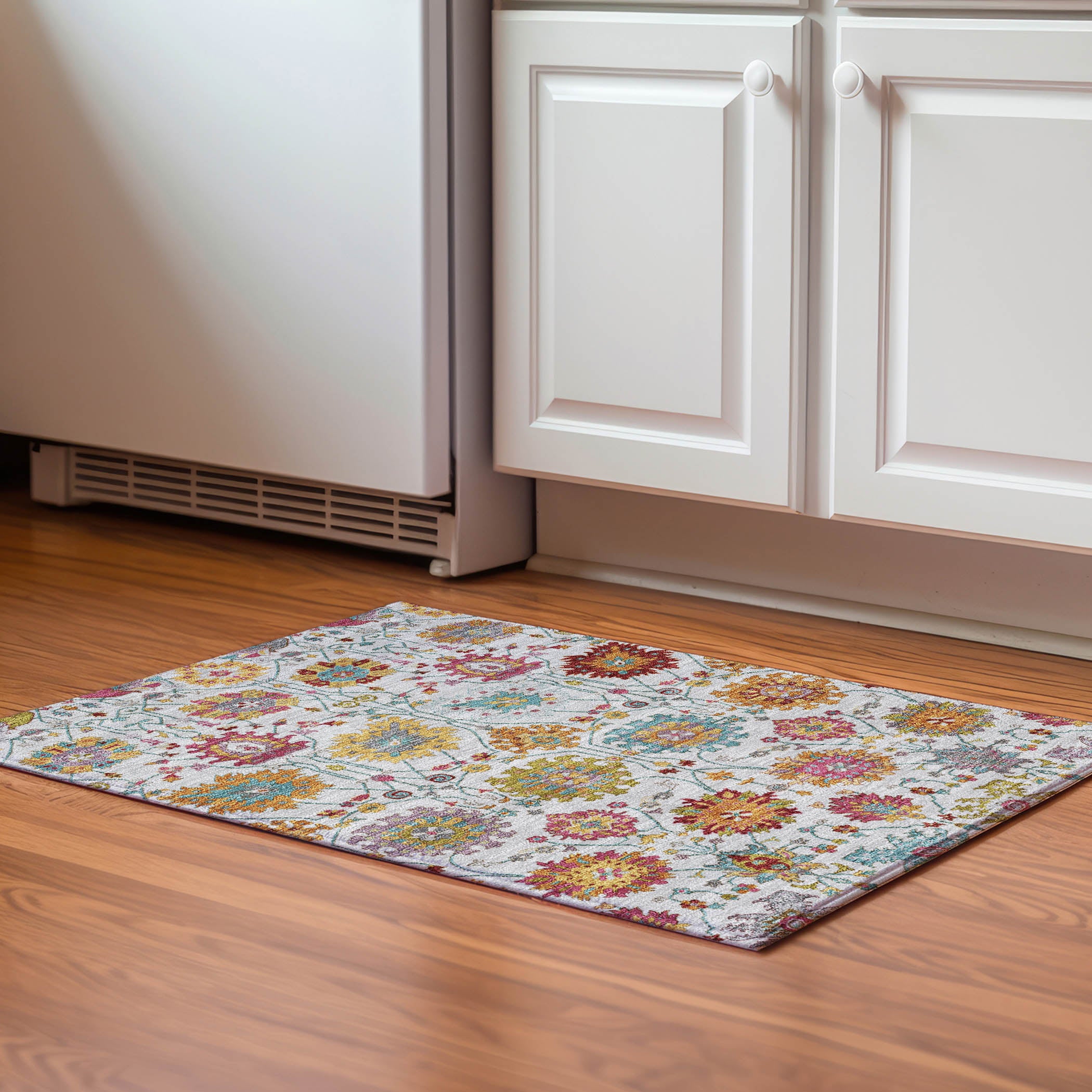 Antigua Machine Washable Transitional Ivory Rug 1'8" x 2'6" #shape_Rectangle