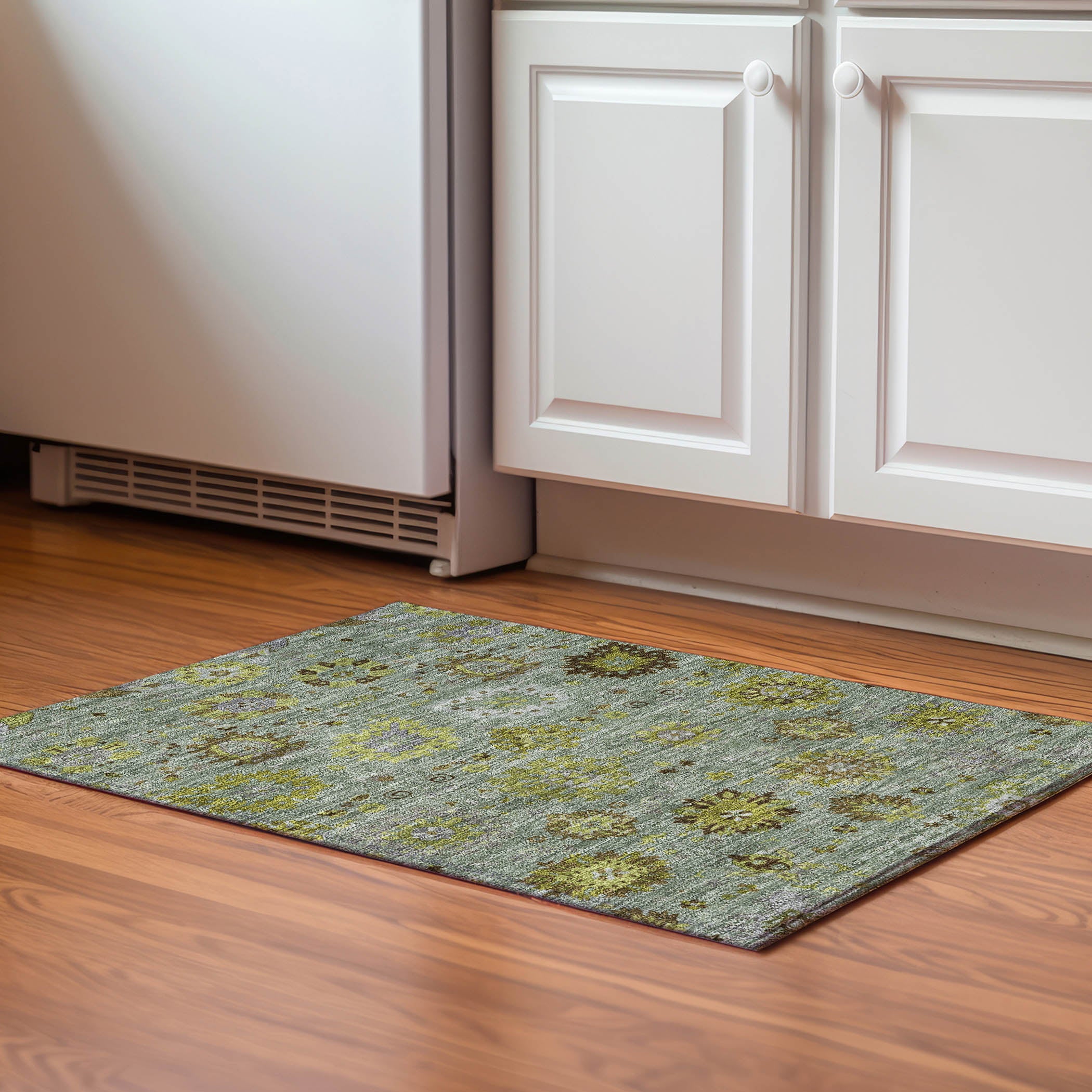 Queenstown Machine Washable Transitional Fern Green Rug 1'8" x 2'6" #shape_Rectangle