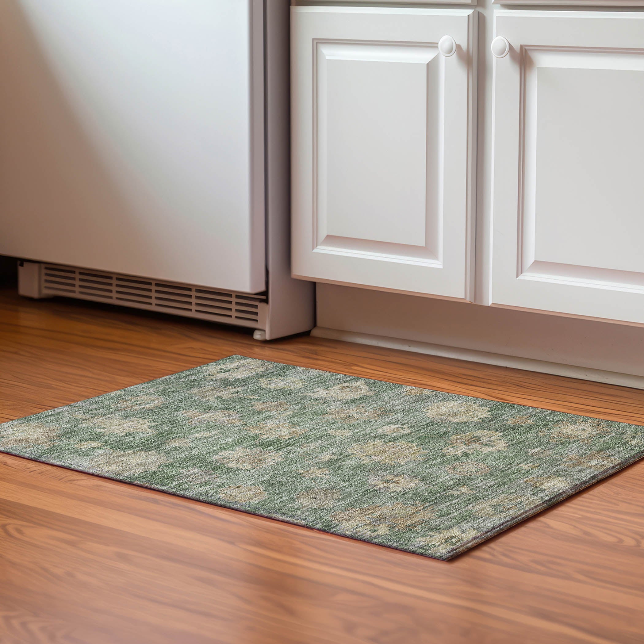 Mostar Machine Washable Traditional Fern Green Rug 1'8" x 2'6" #shape_Rectangle