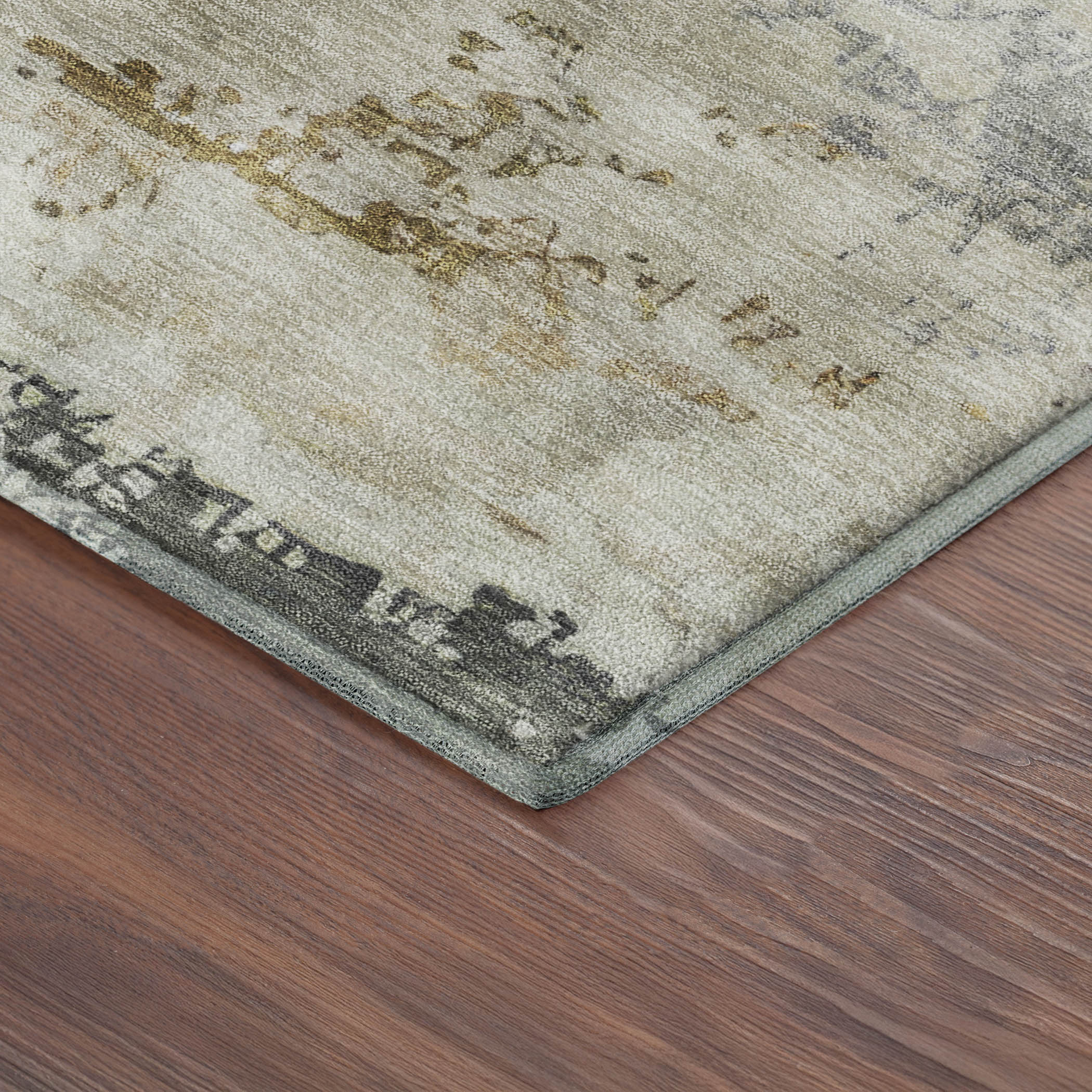 Colombo Machine Washable Traditional Basil Green Rug 1'8" x 2'6" #shape_Rectangle