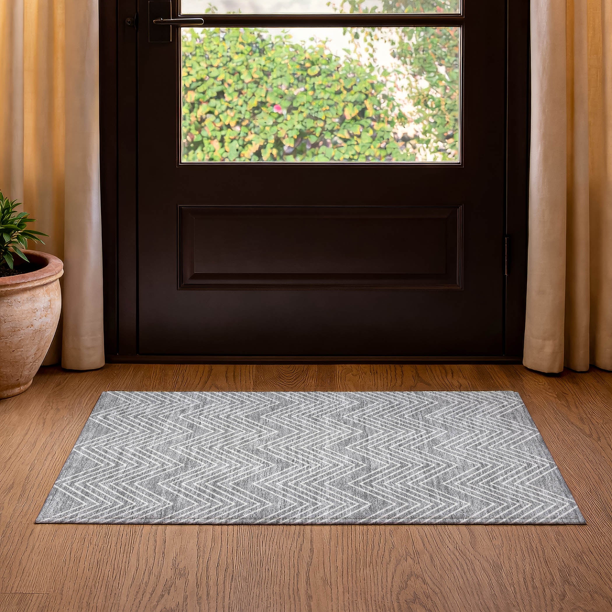 Chiang Mai Machine Washable Transitional Gray Rug 1'8" x 2'6" #shape_Rectangle