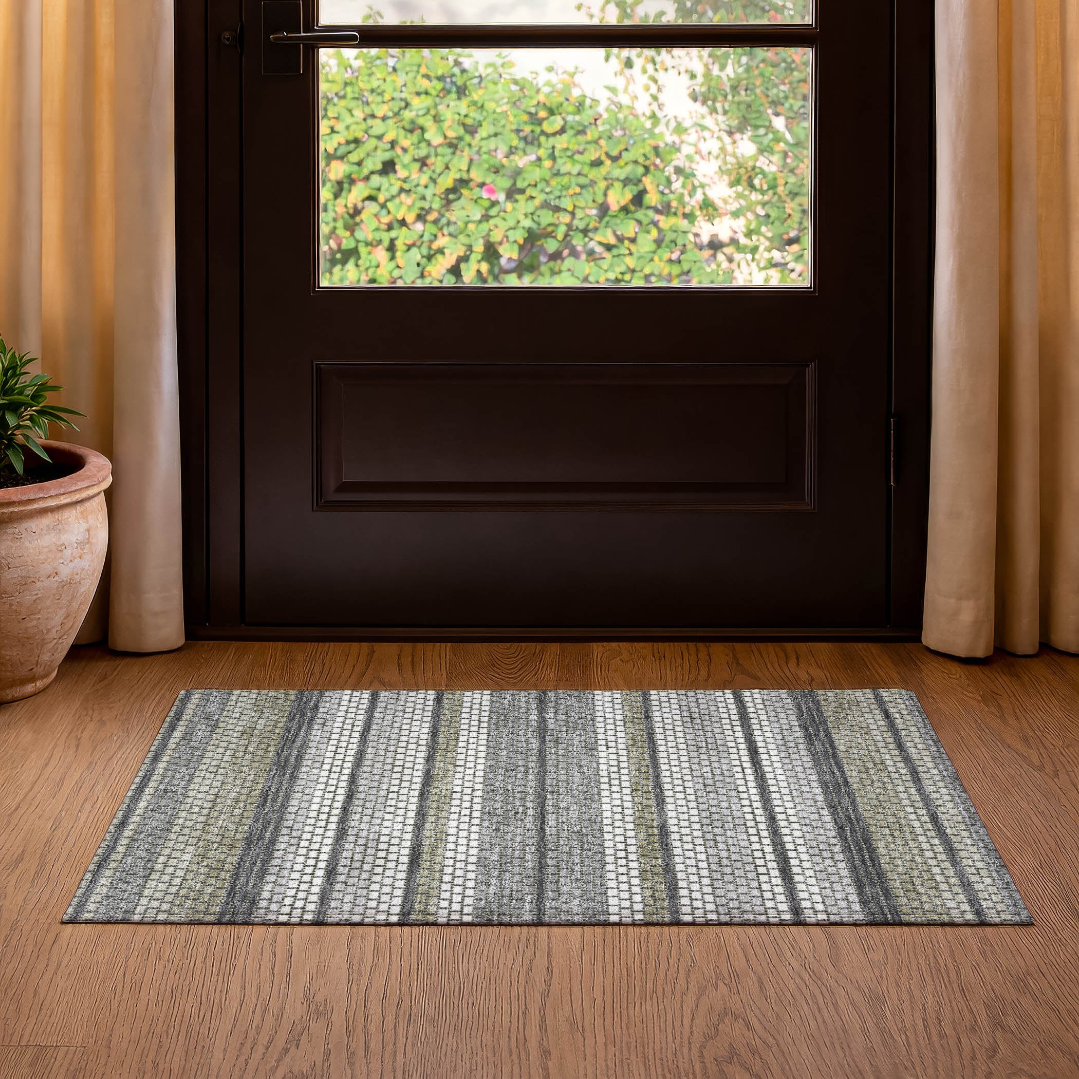 Seoul Machine Washable Transitional Gray Rug 1'8" x 2'6" #shape_Rectangle