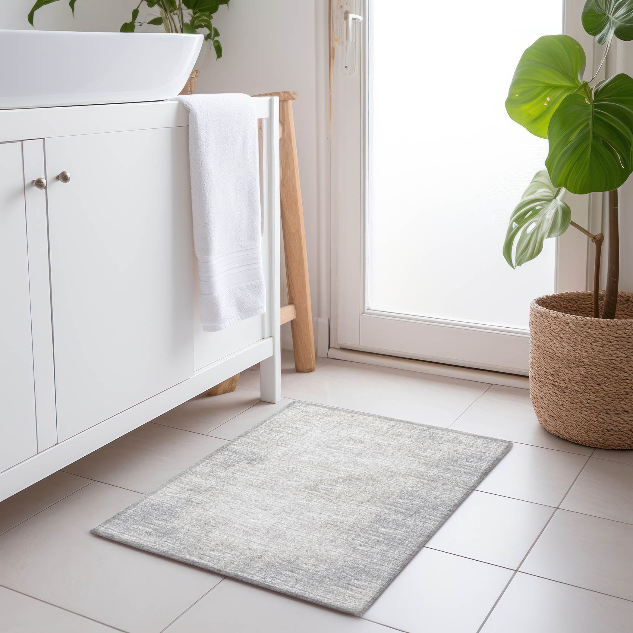 Lucerne Machine Washable Transitional Gray Ivory Rug 1'8" x 2'6" #shape_Rectangle