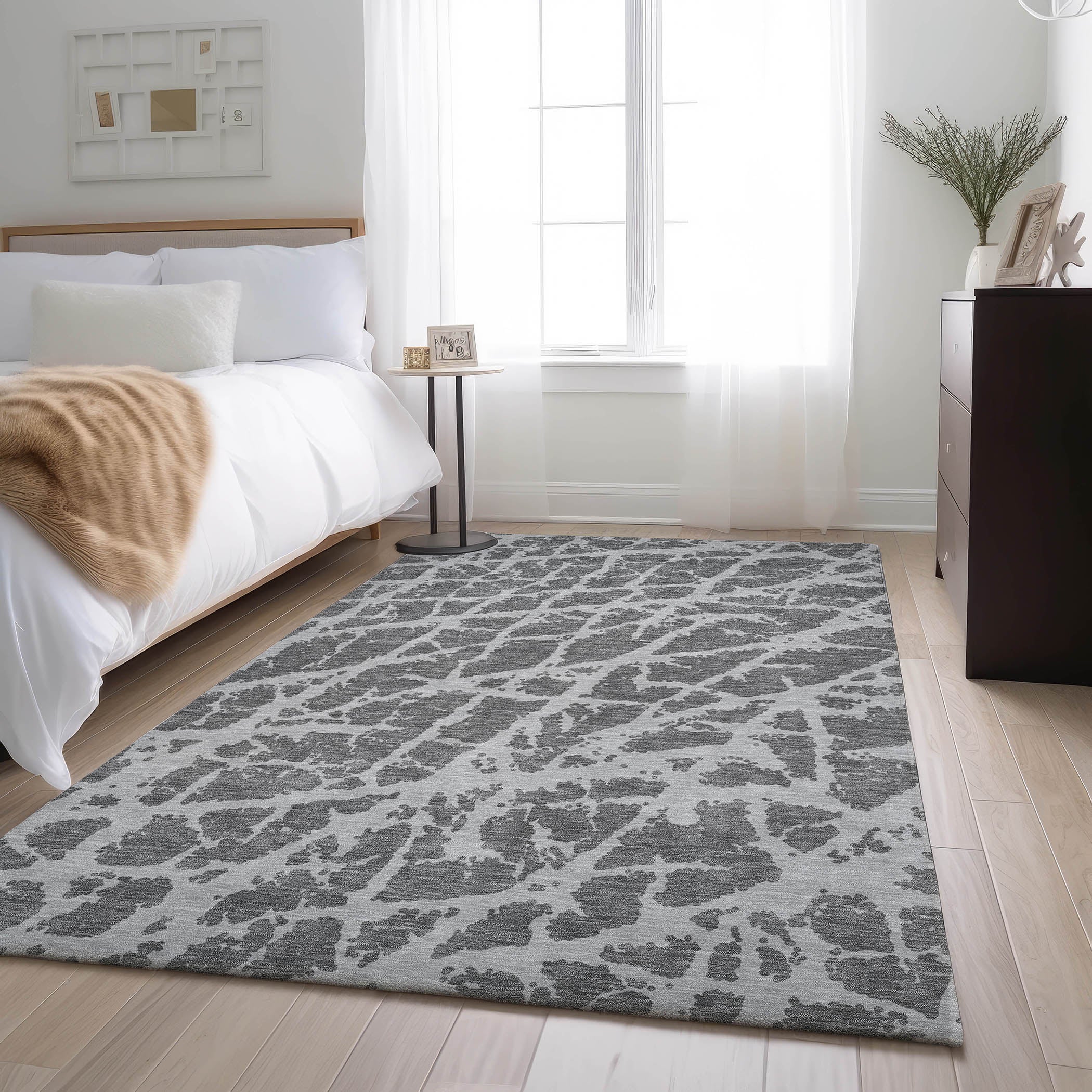 Siena Machine Washable Transitional Charcoal Gray Rug 2'6" x 3'10" #shape_Rectangle