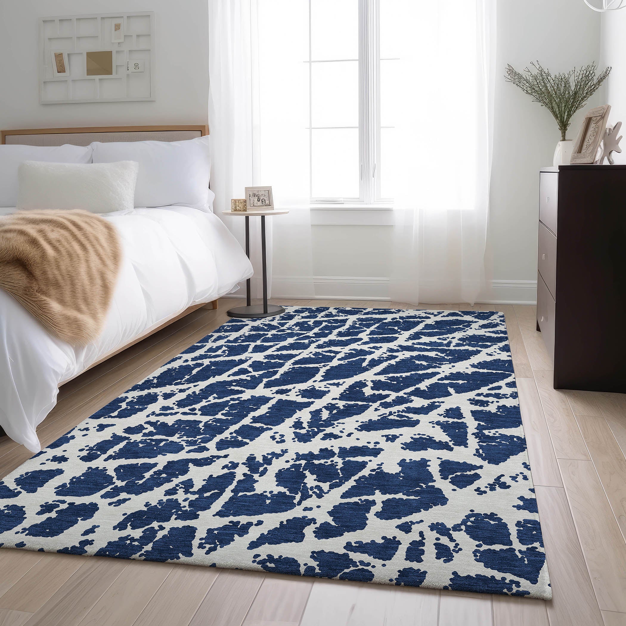 Siena Machine Washable Transitional Navy Blue Rug 2'6" x 3'10" #shape_Rectangle