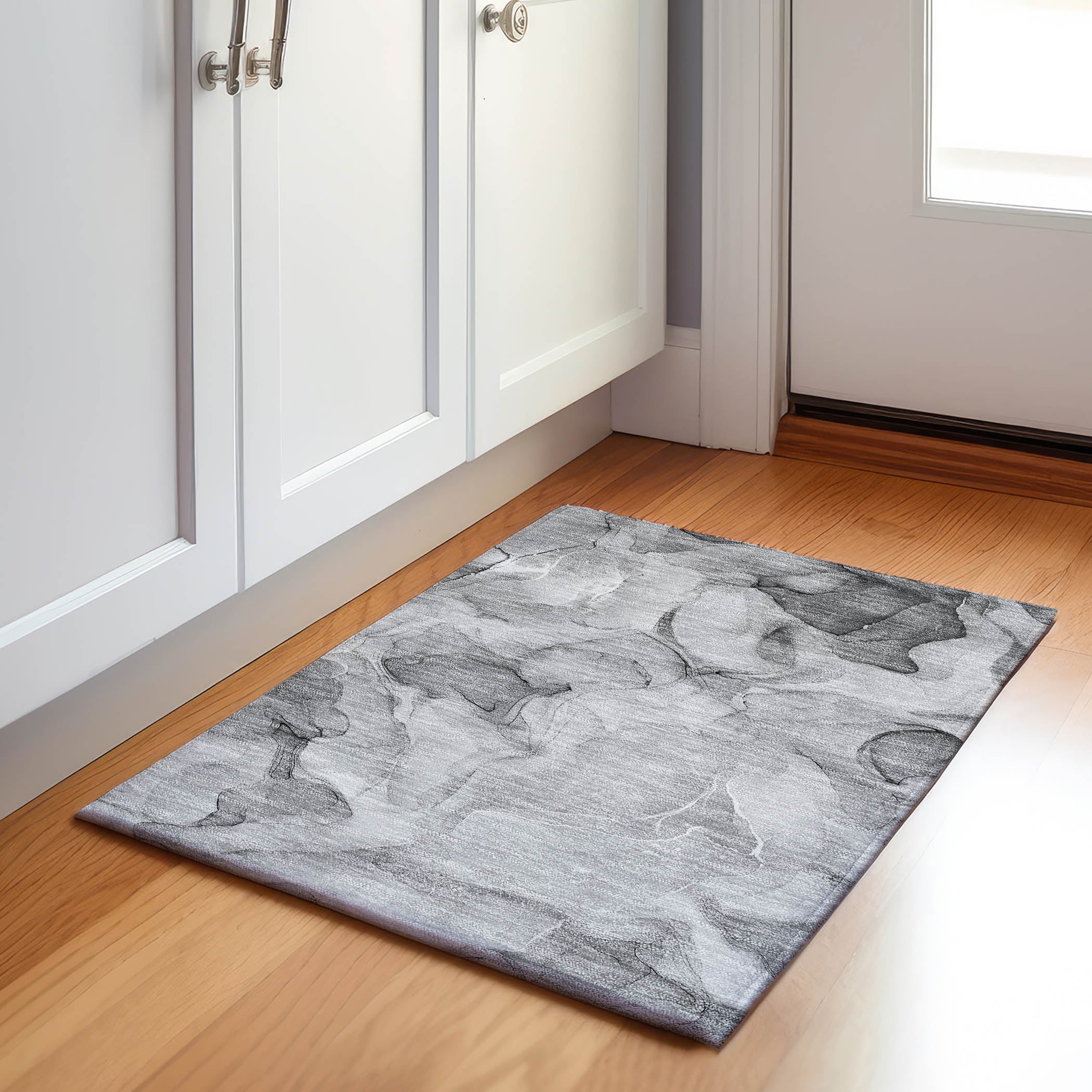 Chiang Mai Machine Washable Transitional Gray Rug 1'8" x 2'6" #shape_Rectangle