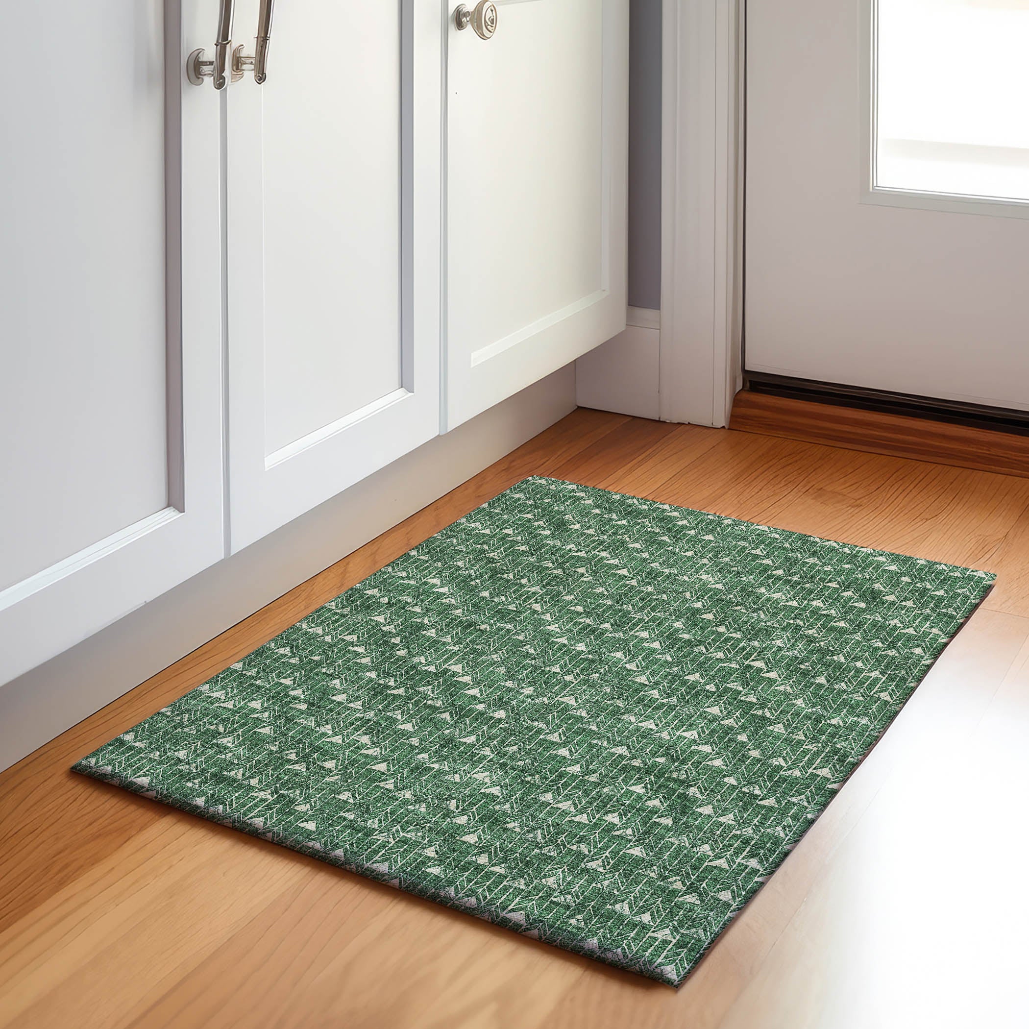 Hoi An Machine Washable Transitional Green Rug 1'8" x 2'6" #shape_Rectangle