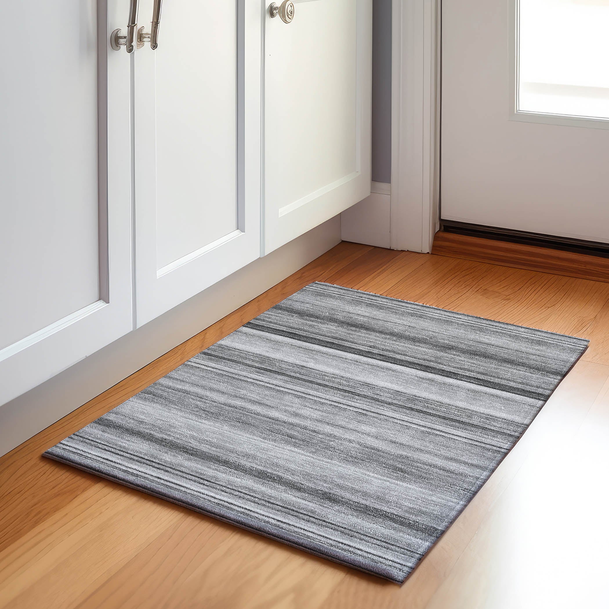 Antigua Machine Washable Transitional Gray Rug 1'8" x 2'6" #shape_Rectangle